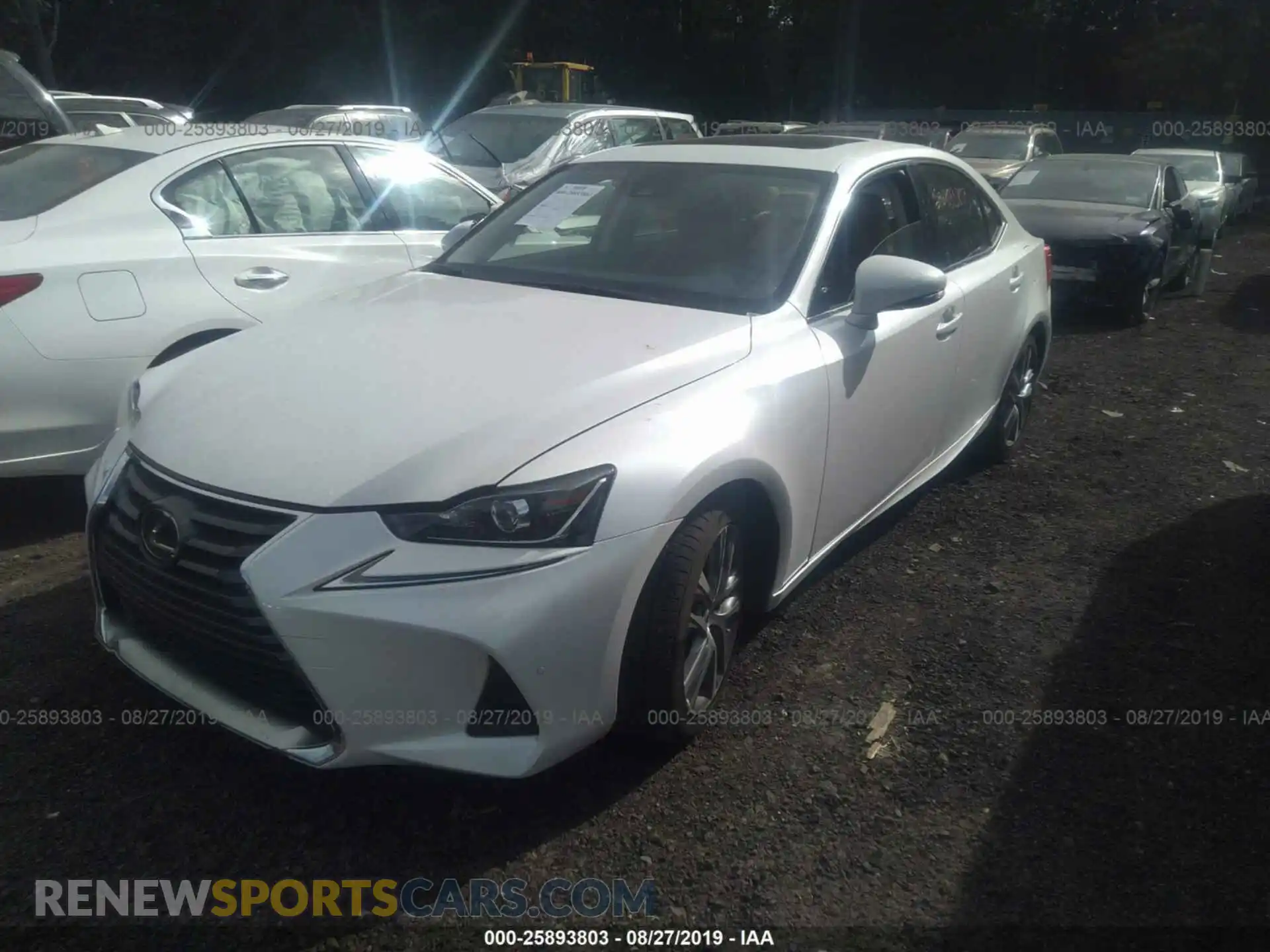2 Фотография поврежденного автомобиля JTHC81D29K5035602 LEXUS IS 2019