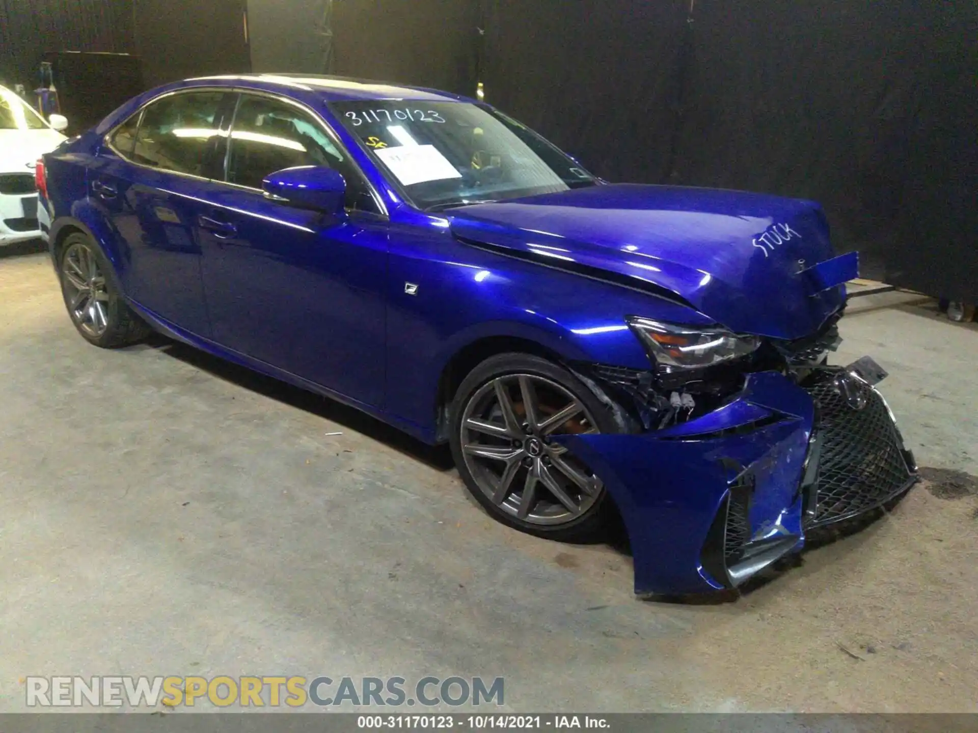 1 Photograph of a damaged car JTHC81D2XK5033938 LEXUS IS 2019
