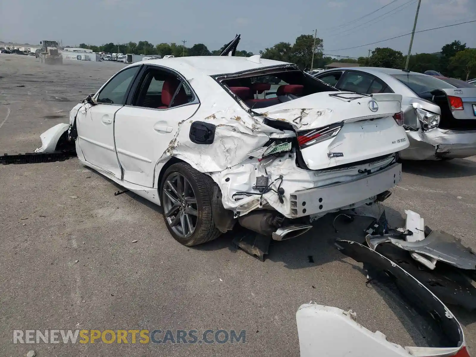3 fotografías del automóvil dañado JTHCZ1D29K5016612 LEXUS IS 2019