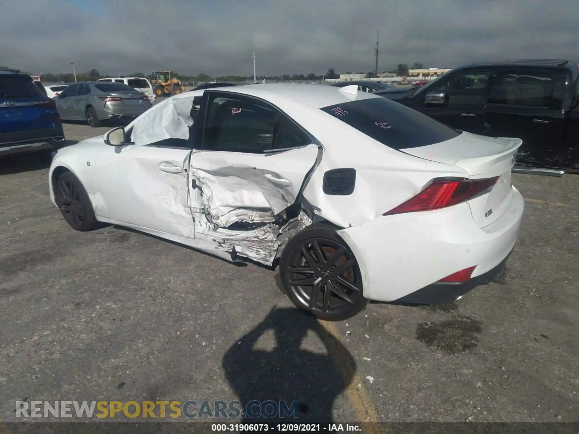 3 Photograph of a damaged car JTHGA1D22L5103522 LEXUS IS 2020