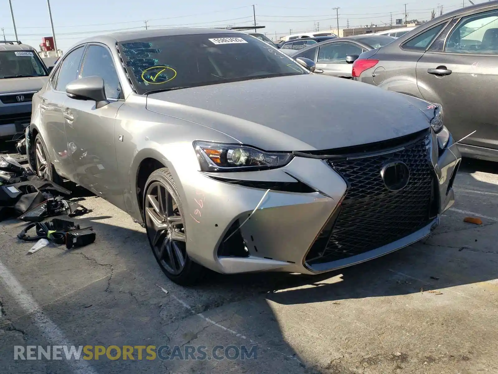 1 Фотография поврежденного автомобиля JTHGA1D2XL5101159 LEXUS IS 2020