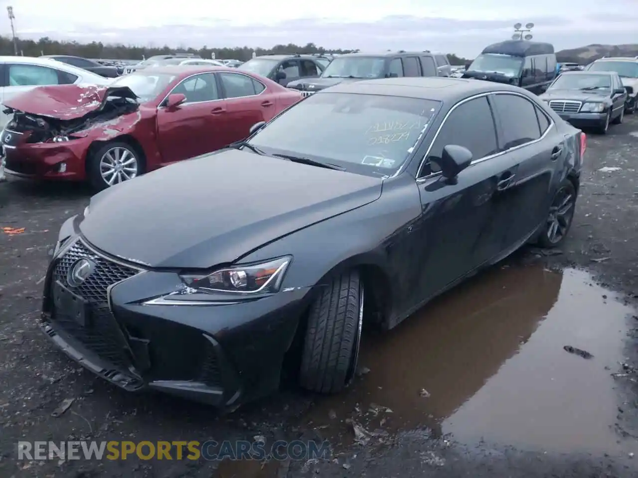 2 fotografías del automóvil dañado JTHGZ1E20L5018279 LEXUS IS 2020