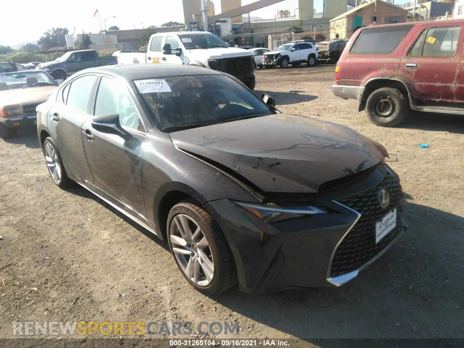 1 Фотография поврежденного автомобиля JTHC81F21M5046903 LEXUS IS 2021