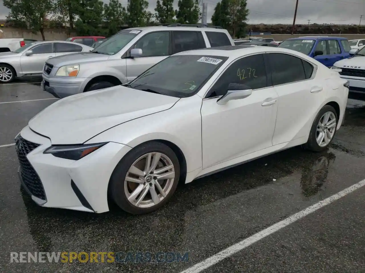 1 Photograph of a damaged car JTHCA1D21M5114222 LEXUS IS 2021
