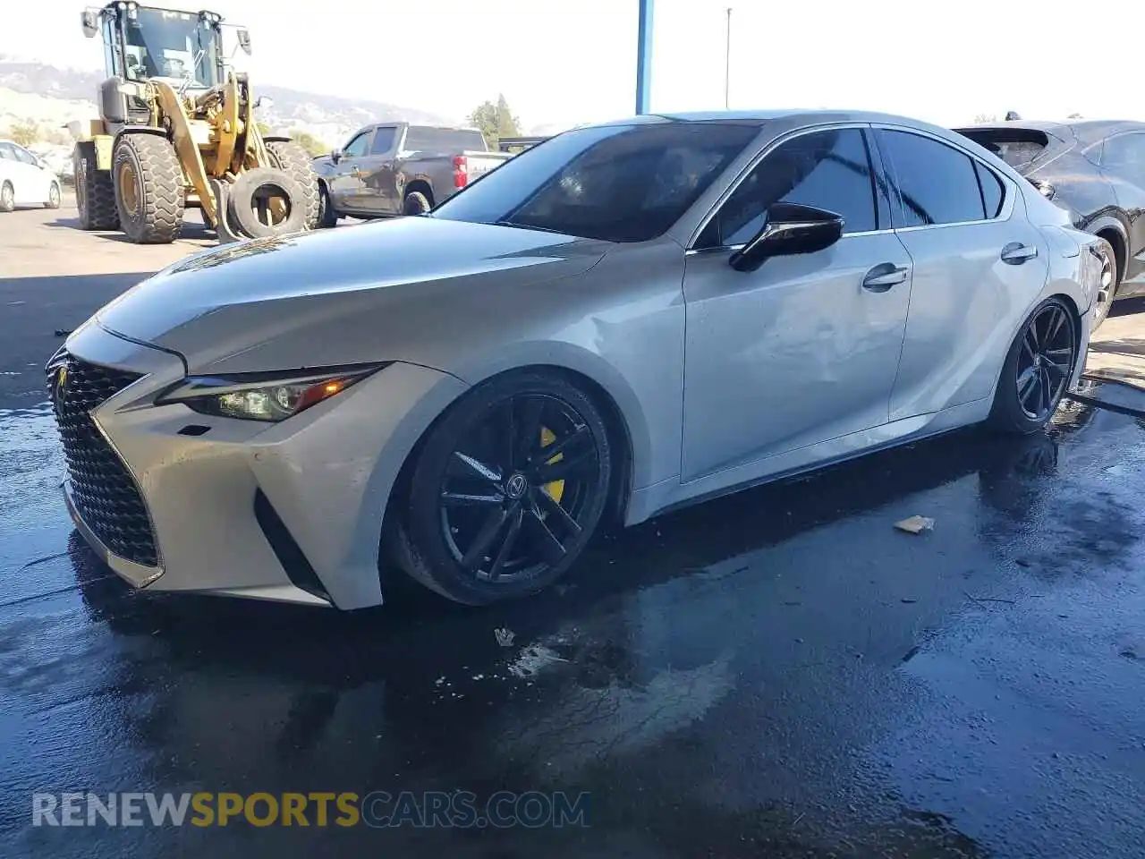 1 Photograph of a damaged car JTHCA1D22M5112558 LEXUS IS 2021