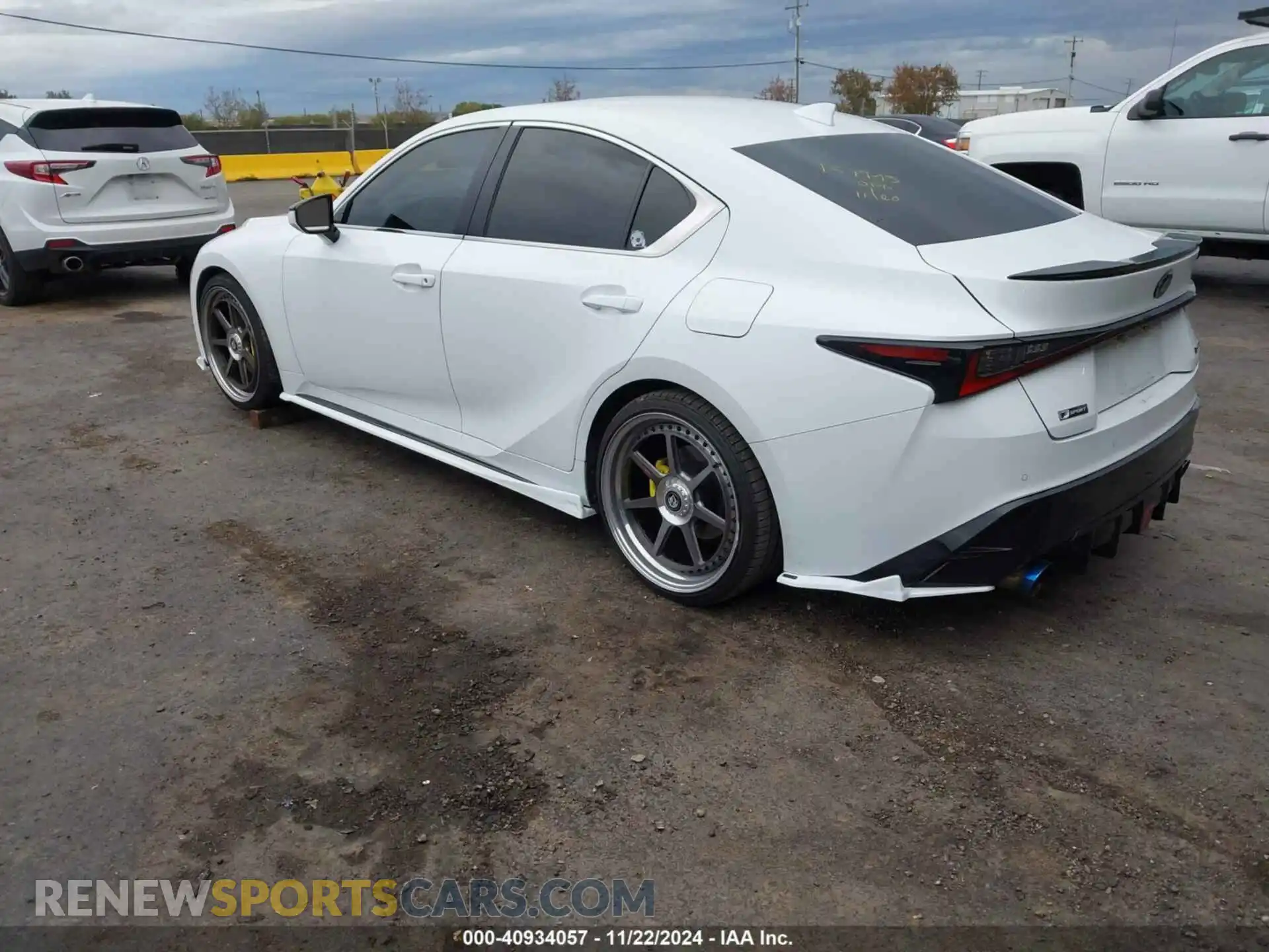 3 Photograph of a damaged car JTHGZ1B25M5047573 LEXUS IS 2021