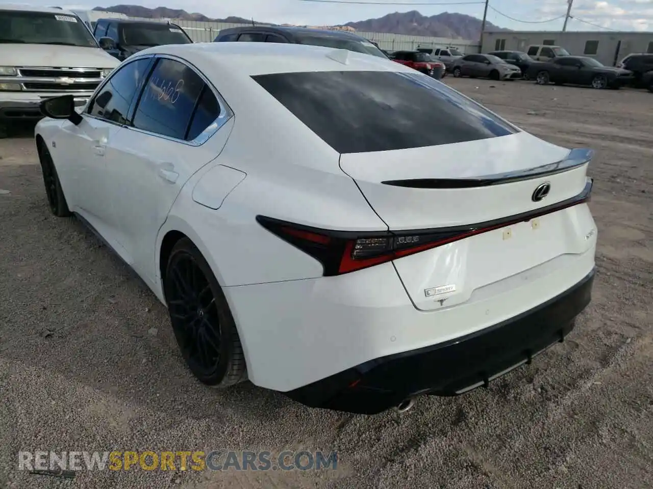 3 fotografías del automóvil dañado JTHGZ1B26M5037442 LEXUS IS 2021