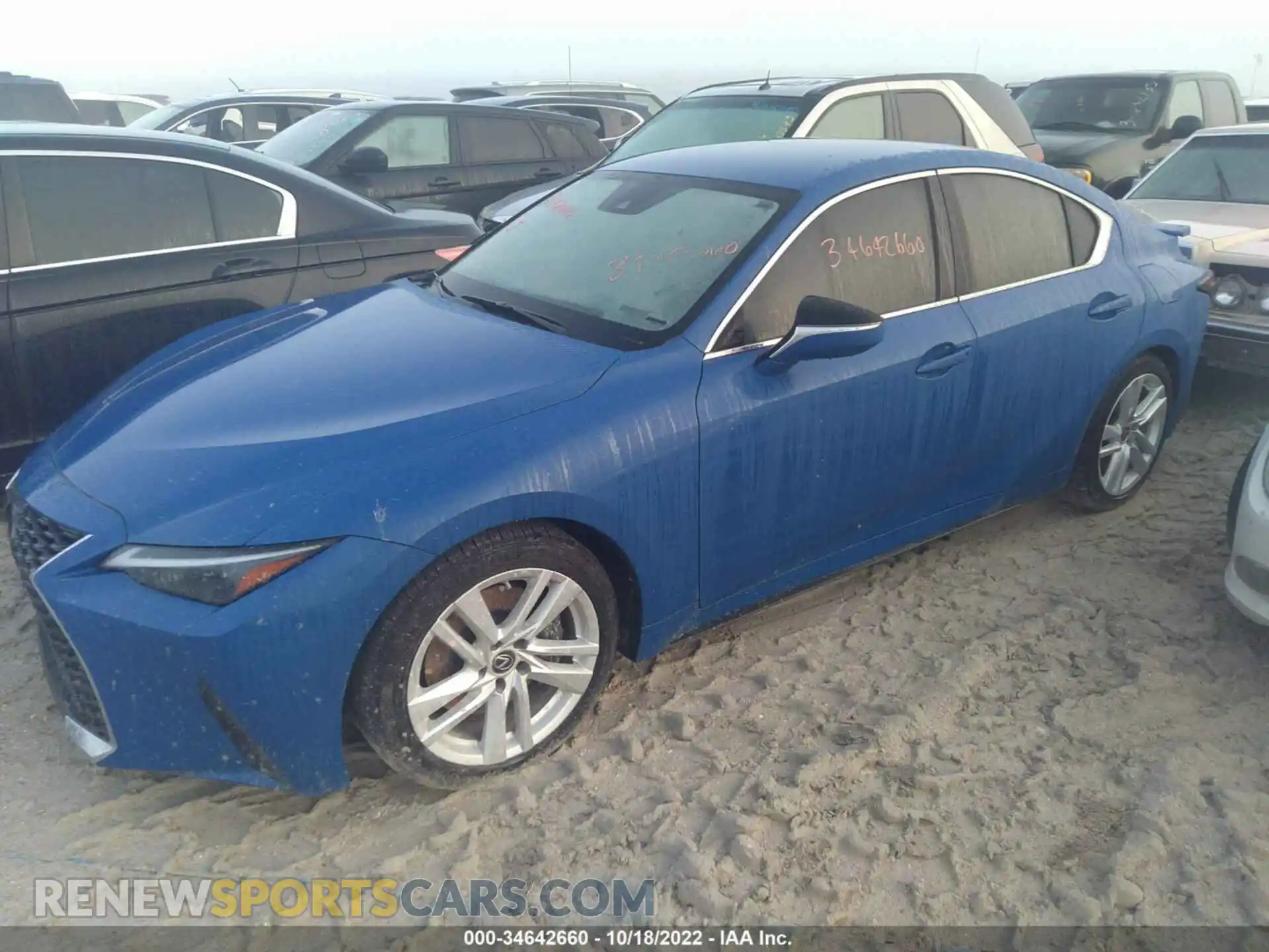 2 fotografías del automóvil dañado JTHAA1D25N5120999 LEXUS IS 2022