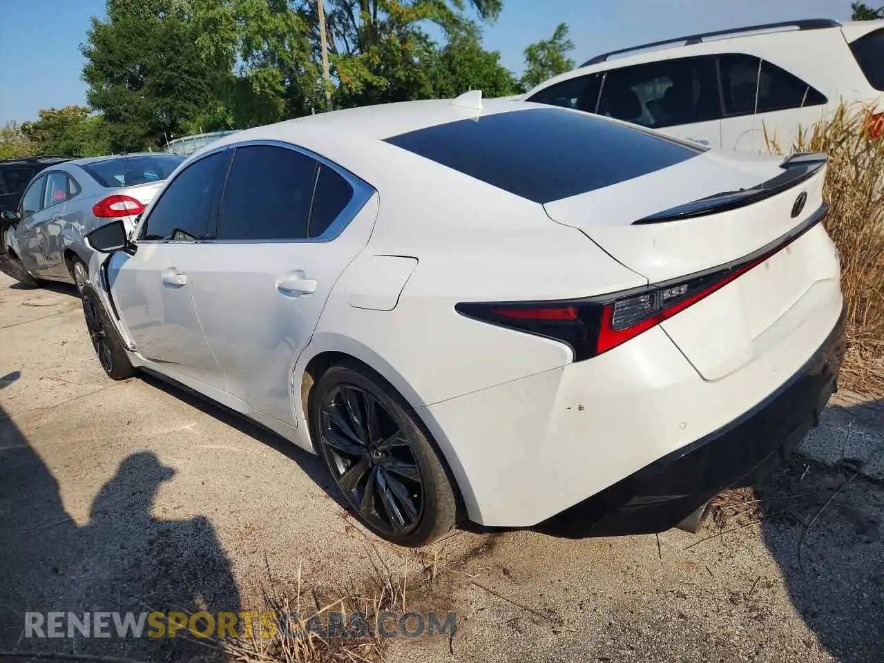 2 Фотография поврежденного автомобиля JTHGZ1E22N5026306 LEXUS IS 2022