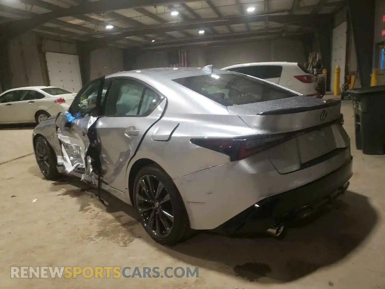 3 fotografías del automóvil dañado JTHGZ1E29N5026660 LEXUS IS 2022
