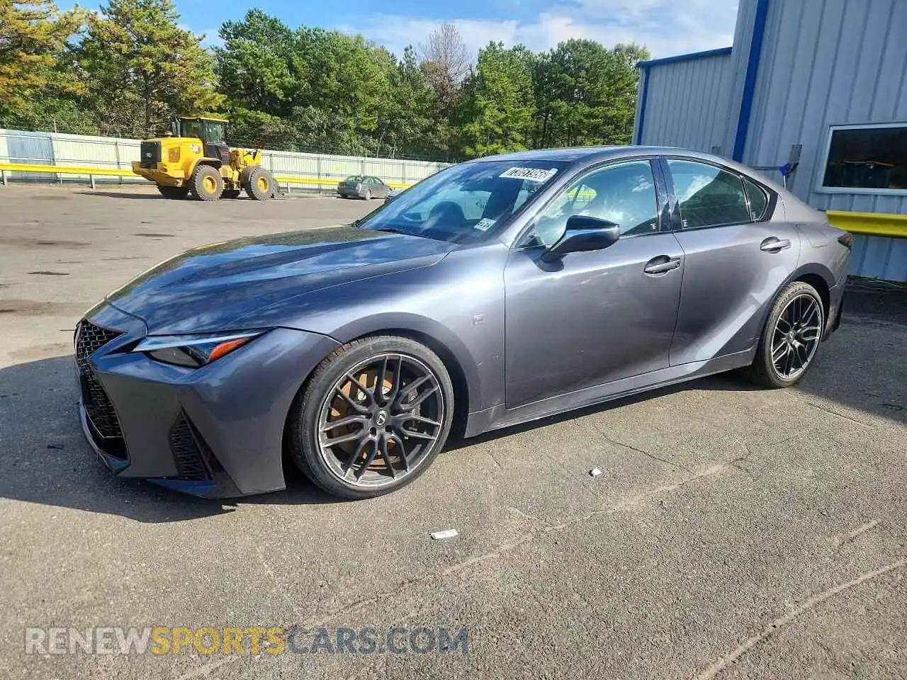 1 Фотография поврежденного автомобиля JTHAP1D24P5002332 LEXUS IS 2023