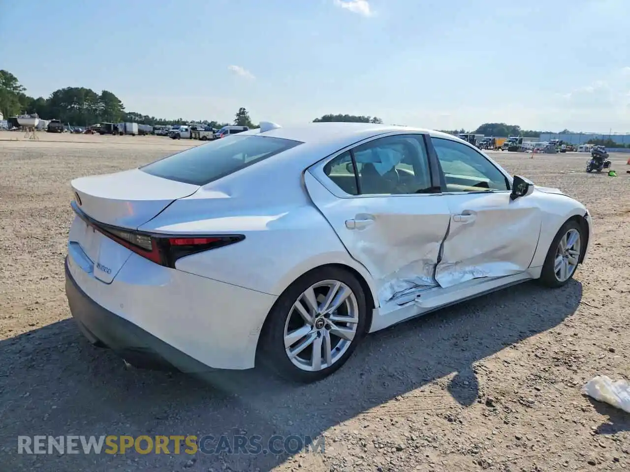 3 fotografías del automóvil dañado JTHCA1D20P5127080 LEXUS IS 2023