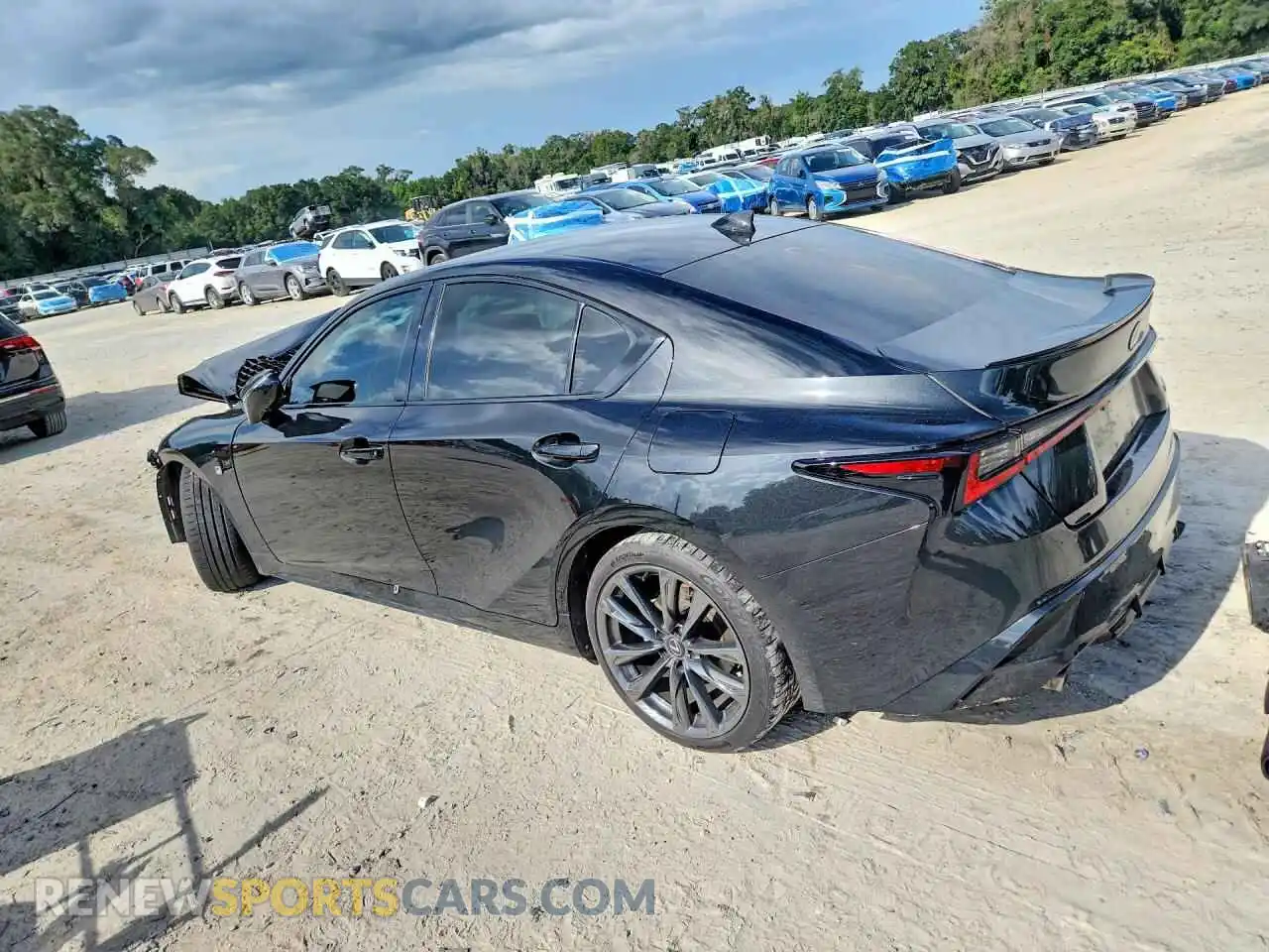 2 fotografías del automóvil dañado JTHGZ1B27P5067036 LEXUS IS 2023