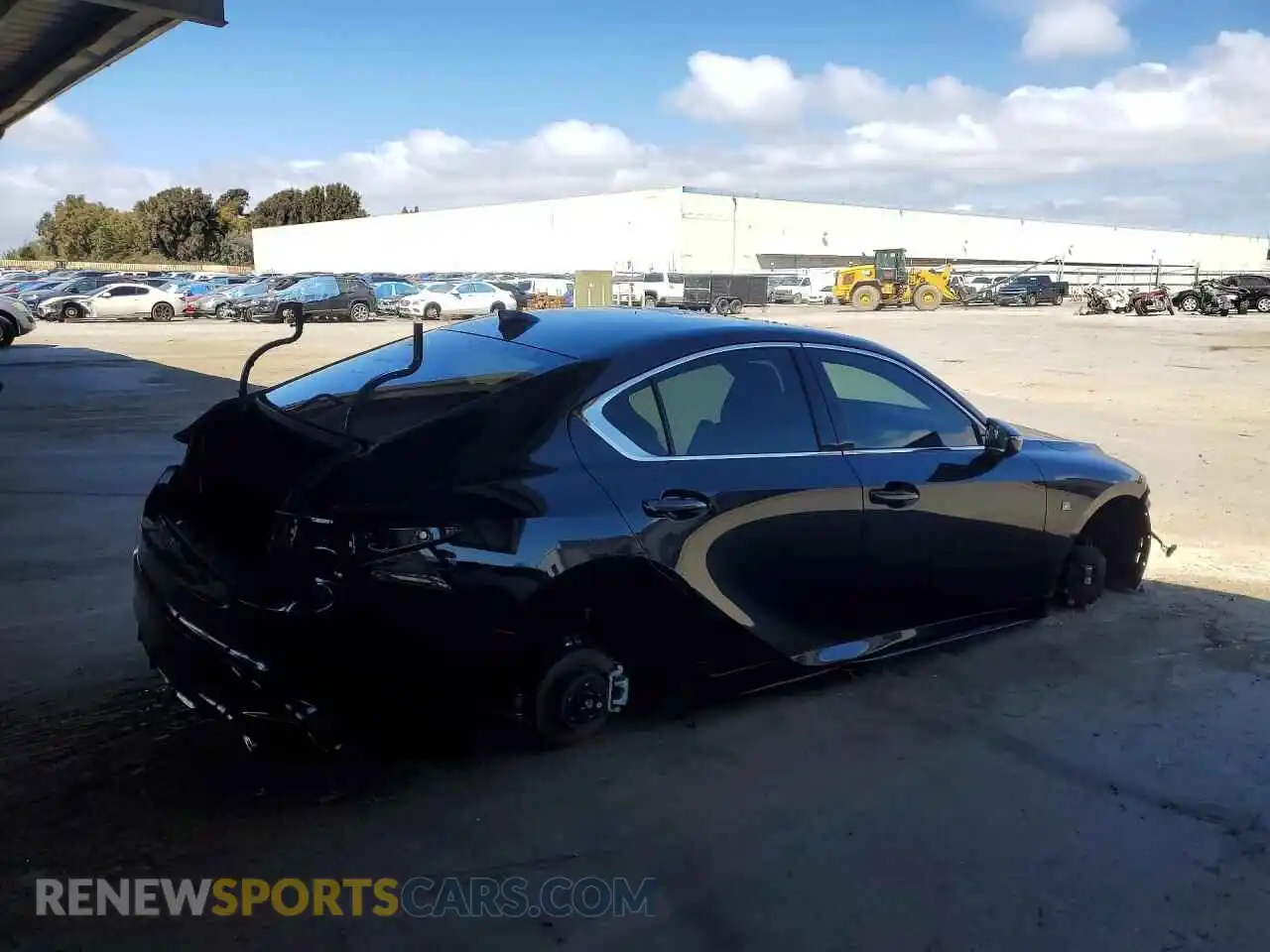 3 fotografías del automóvil dañado JTHGZ1B29P5062260 LEXUS IS 2023