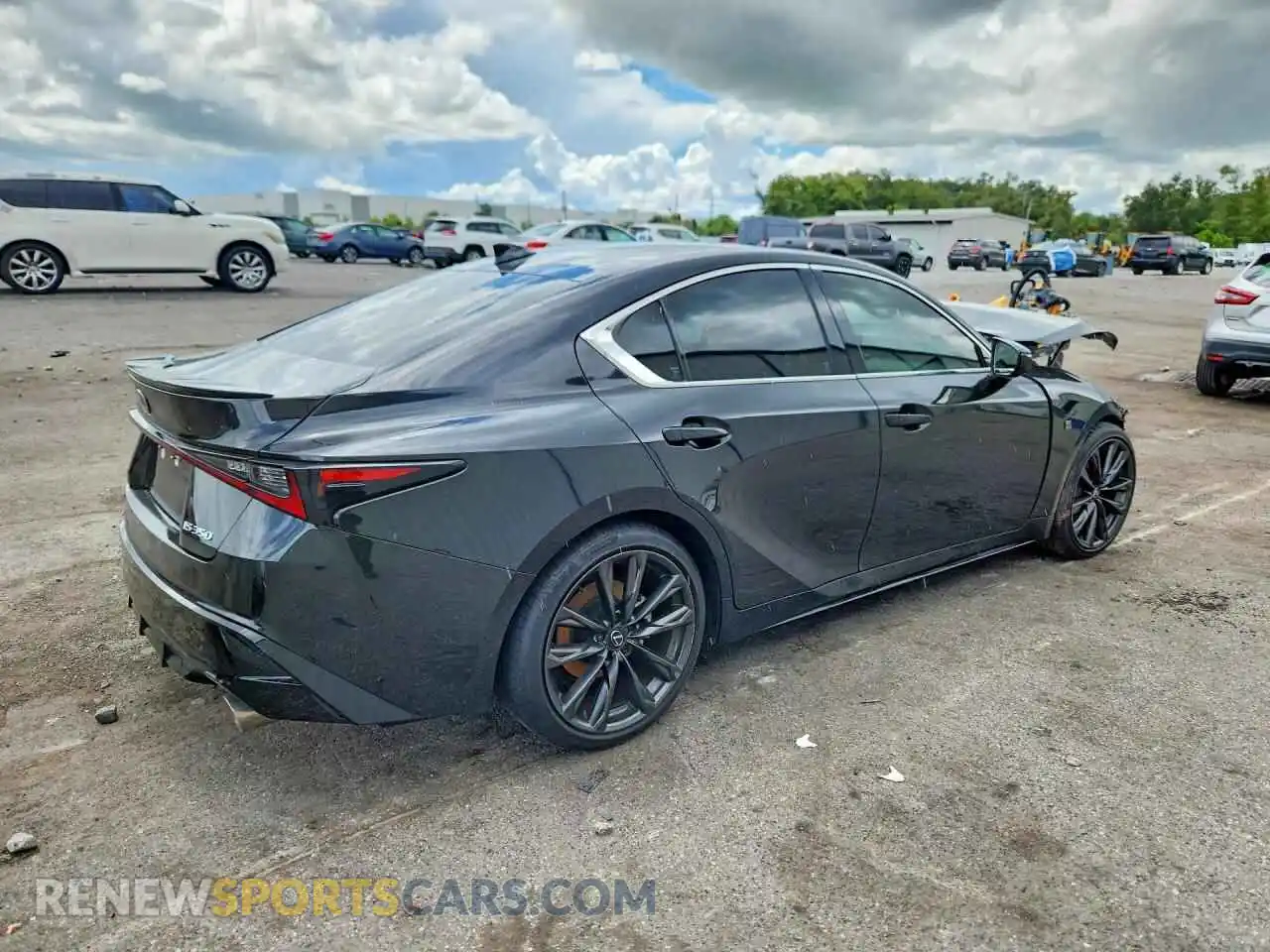 3 fotografías del automóvil dañado JTHBZ1B27S5086365 LEXUS IS 2025