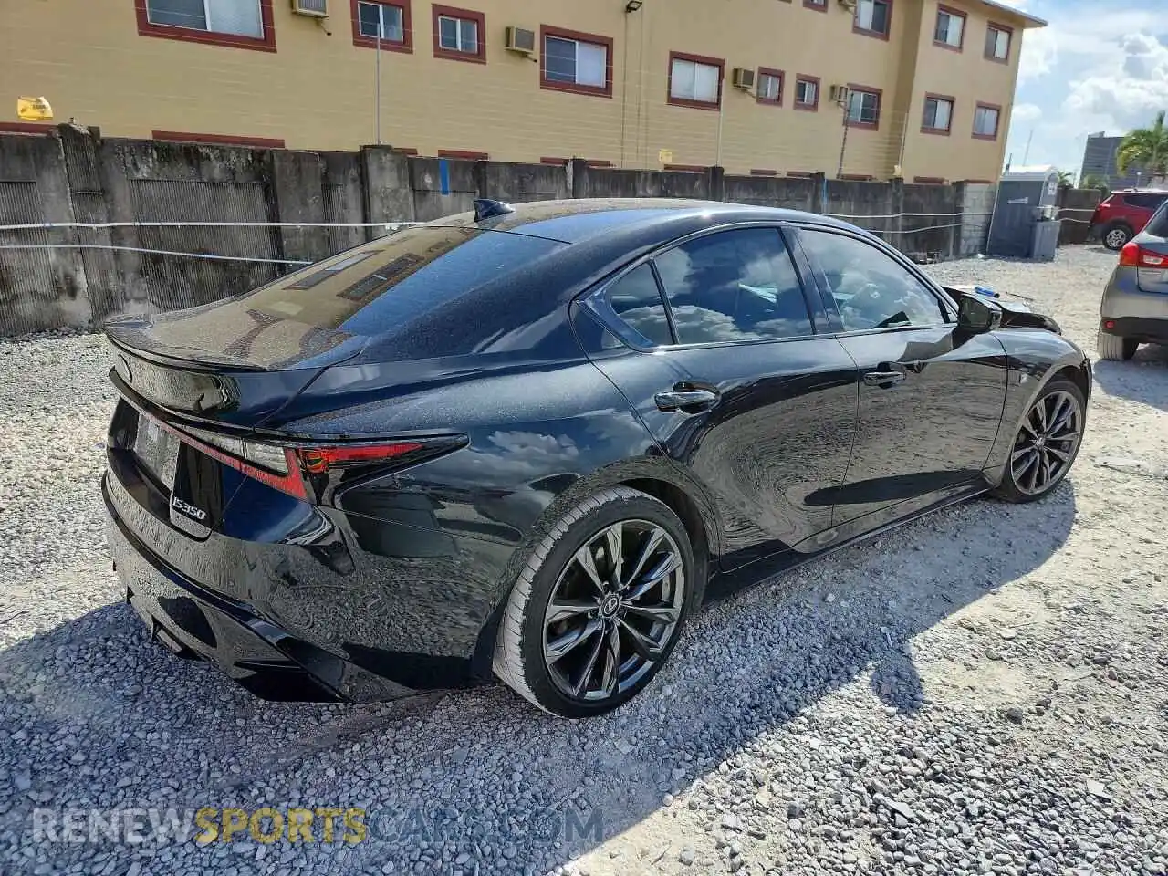 3 Фотография поврежденного автомобиля JTHGZ1B22S5090264 LEXUS IS 2025