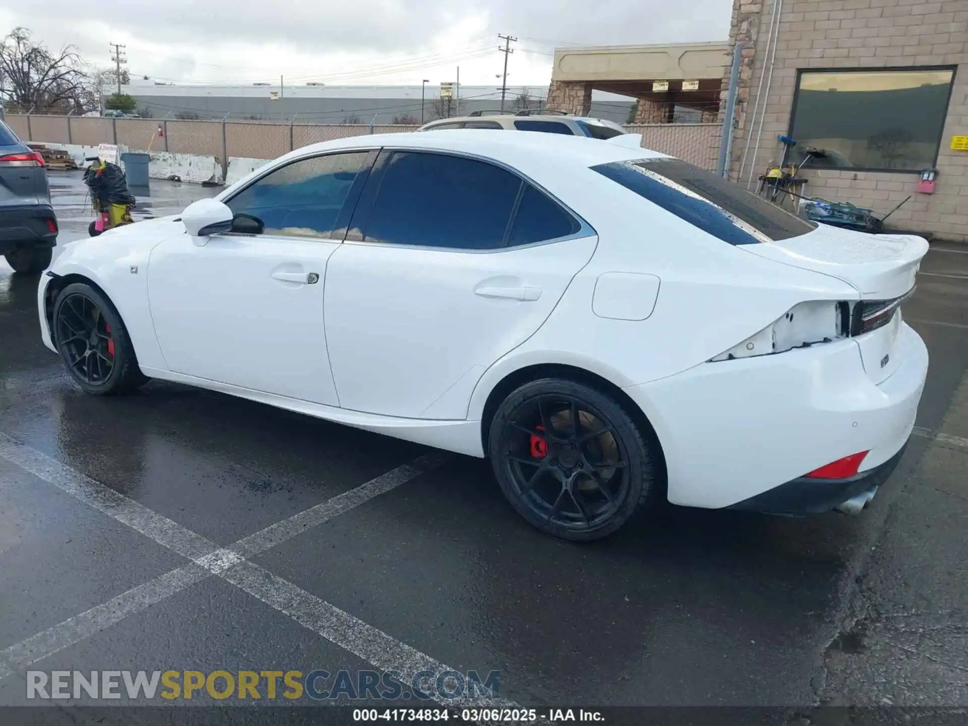 3 fotografías del automóvil dañado JTHBA1D27K5089741 LEXUS IS 300 2019