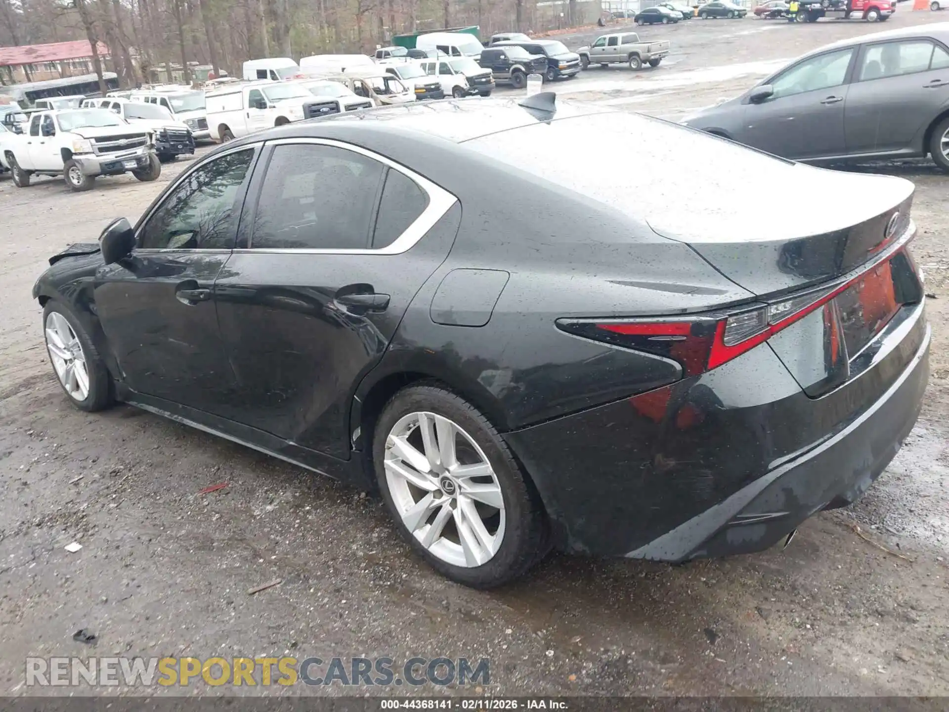 3 Фотография поврежденного автомобиля JTHAA1D24M5112178 LEXUS IS 300 2021