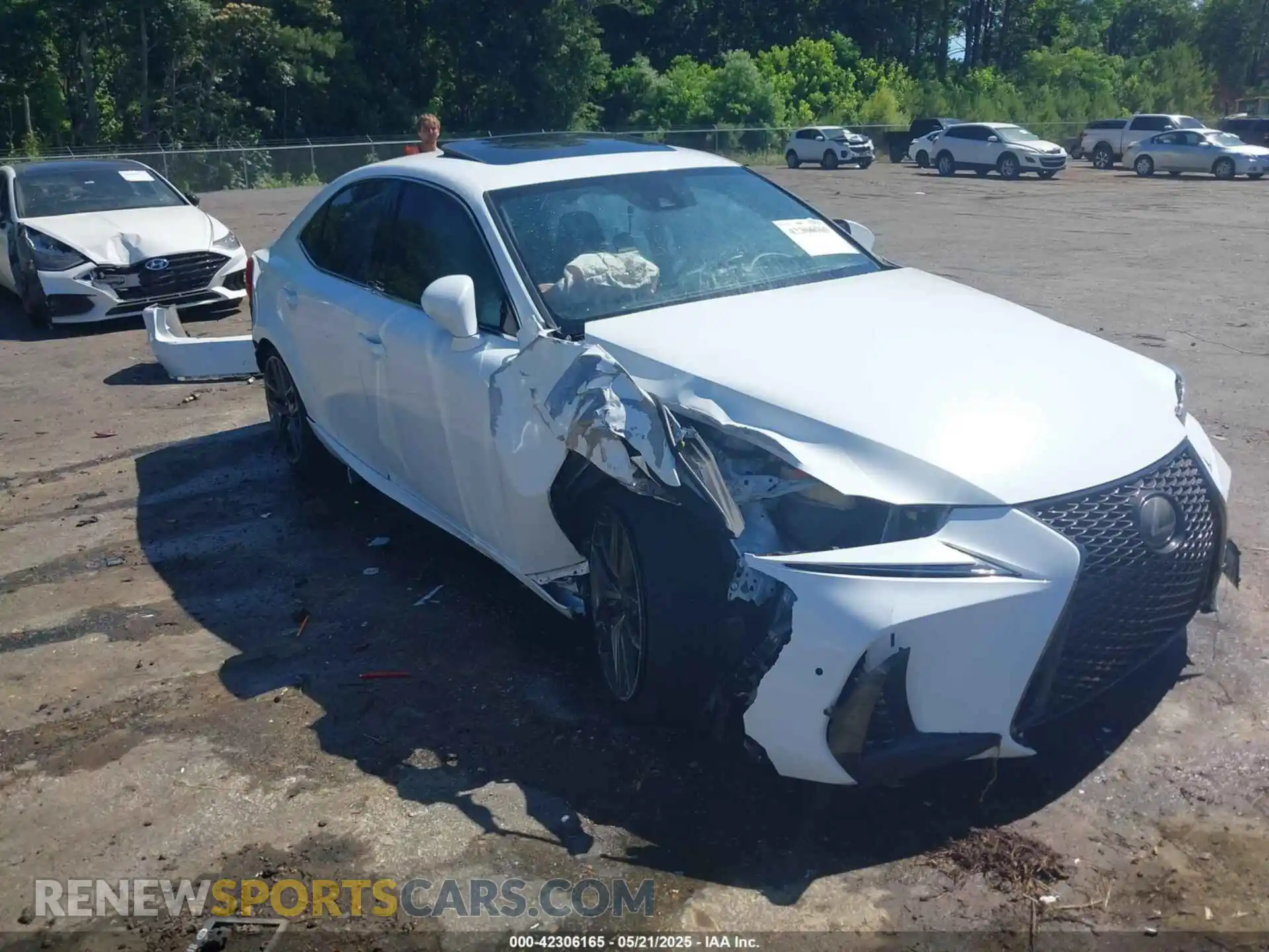 1 fotografías del automóvil dañado JTHBZ1D21K5034050 LEXUS IS 350 2019
