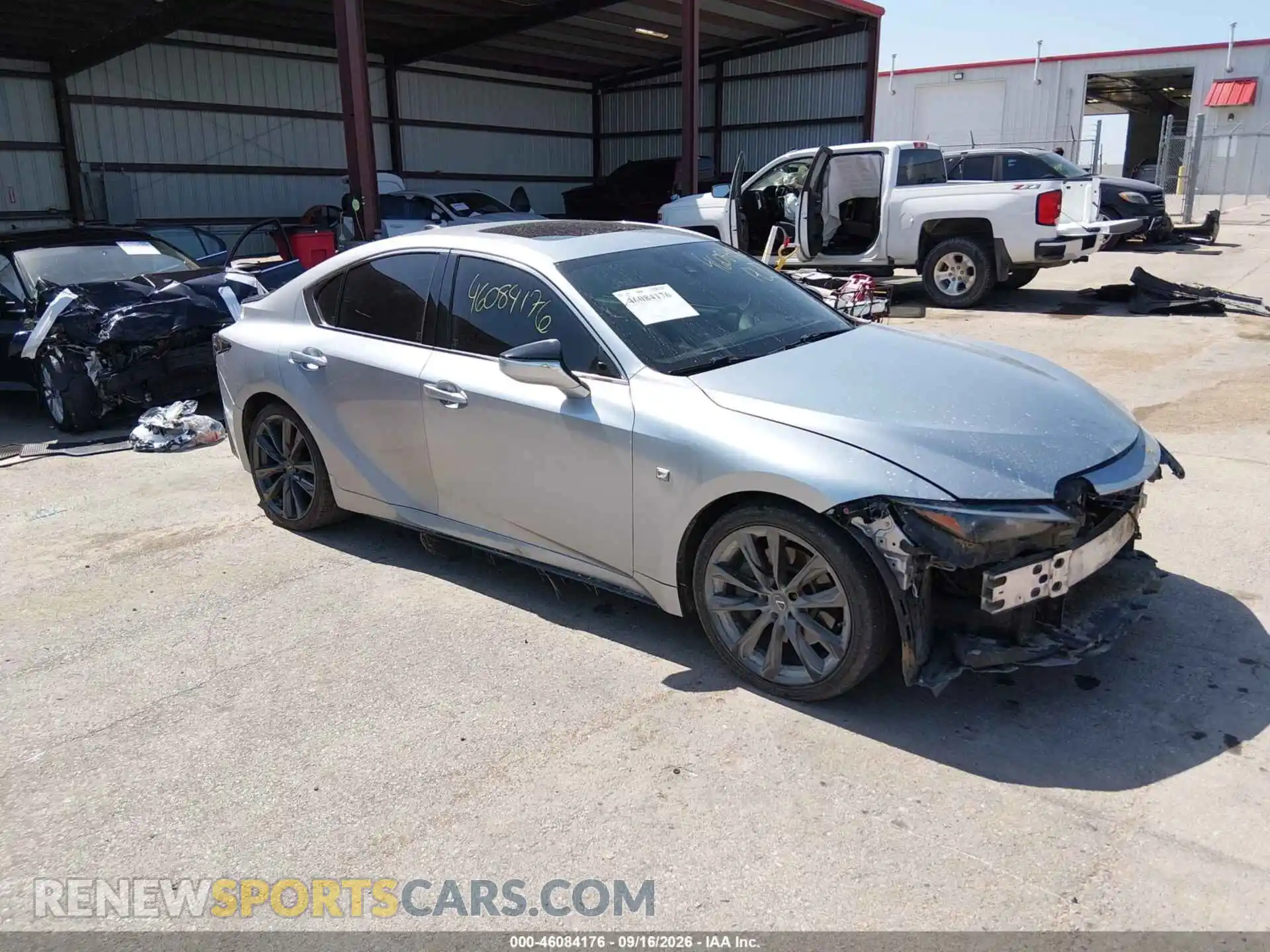 1 Фотография поврежденного автомобиля JTHGZ1B22M5048177 LEXUS IS 350 2021