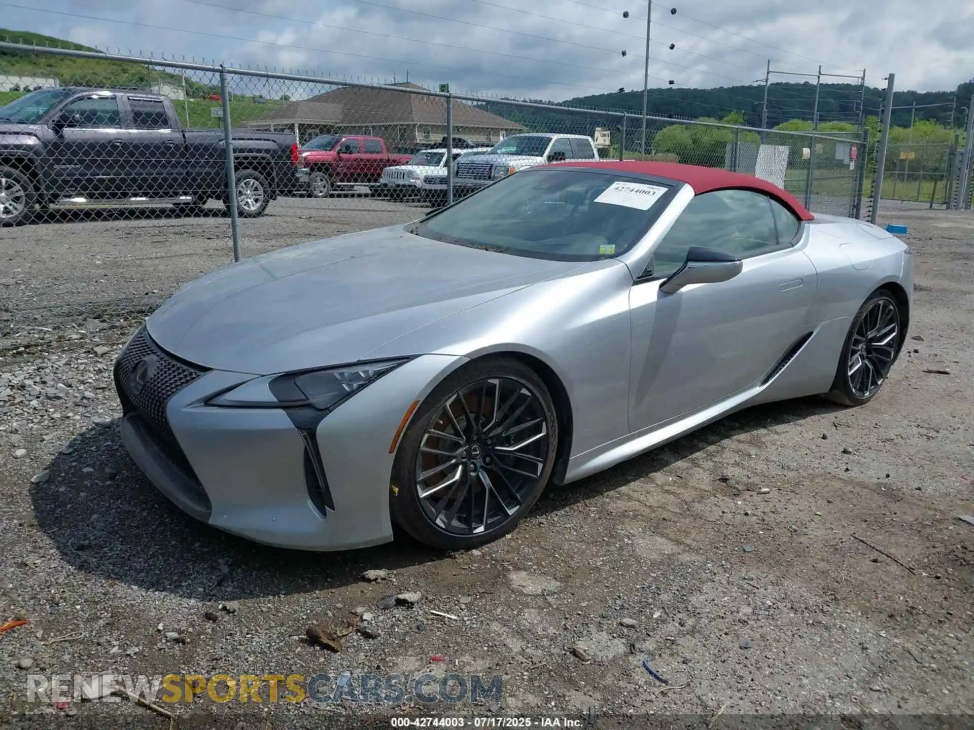 2 Фотография поврежденного автомобиля JTHGPAAY1NA105599 LEXUS LC 500 2022