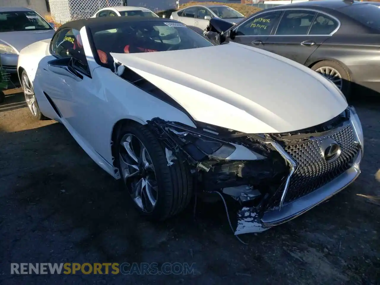 1 Фотография поврежденного автомобиля JTHKPAAY6MA103341 LEXUS LC500 2021