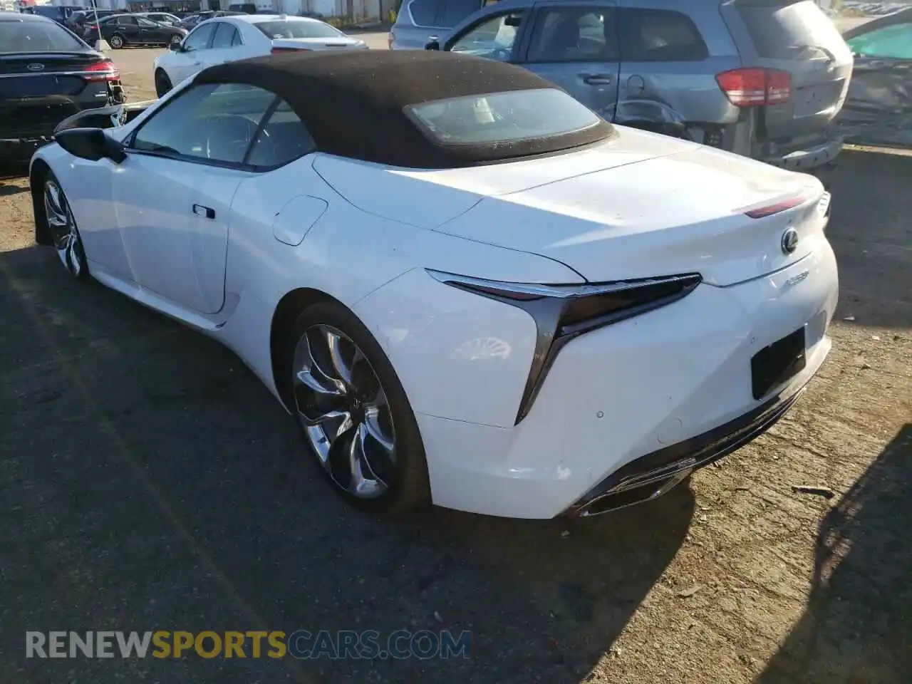 3 Фотография поврежденного автомобиля JTHKPAAY6MA103341 LEXUS LC500 2021