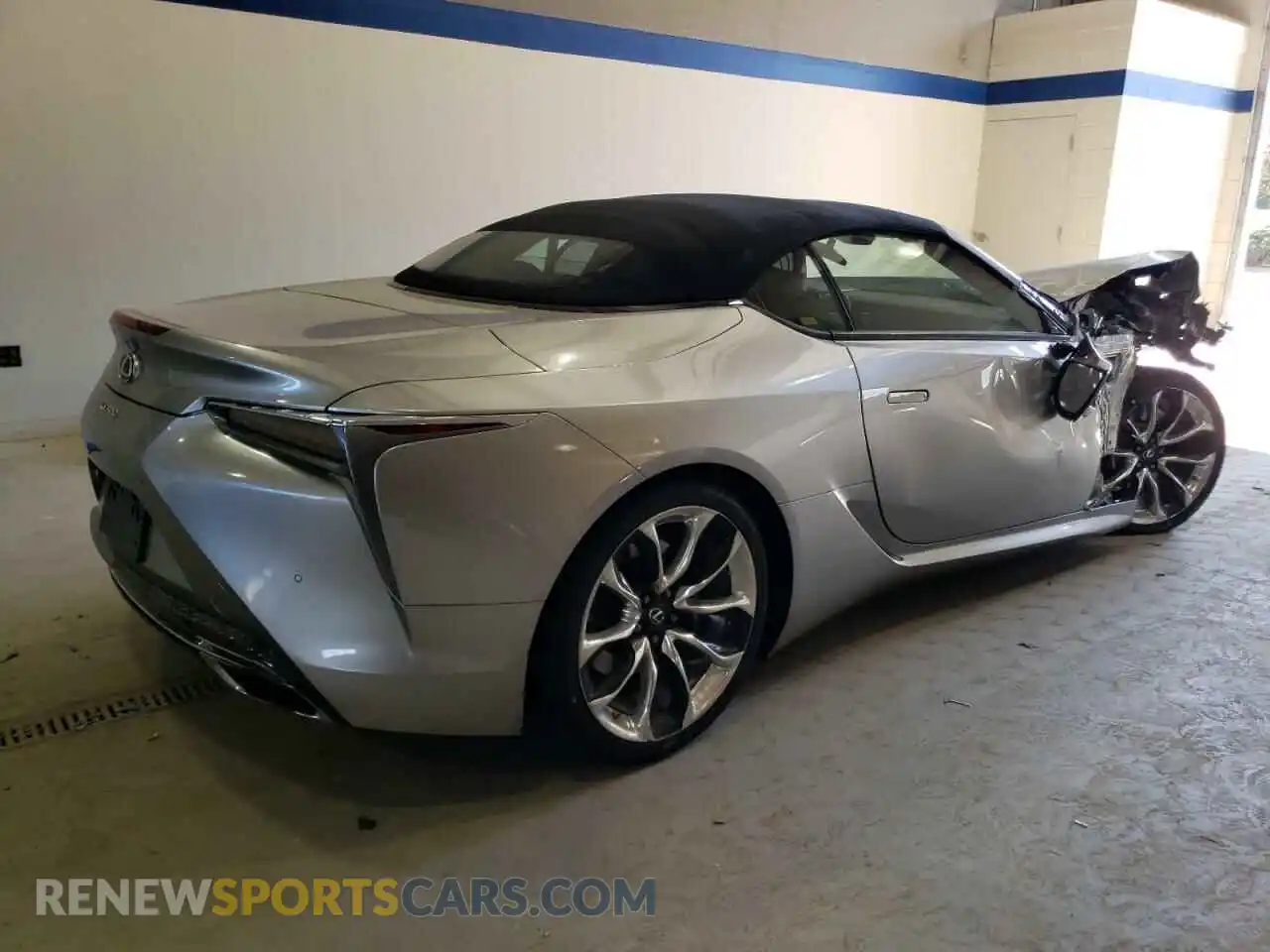 3 Фотография поврежденного автомобиля JTHKPAAY9MA101874 LEXUS LC500 2021