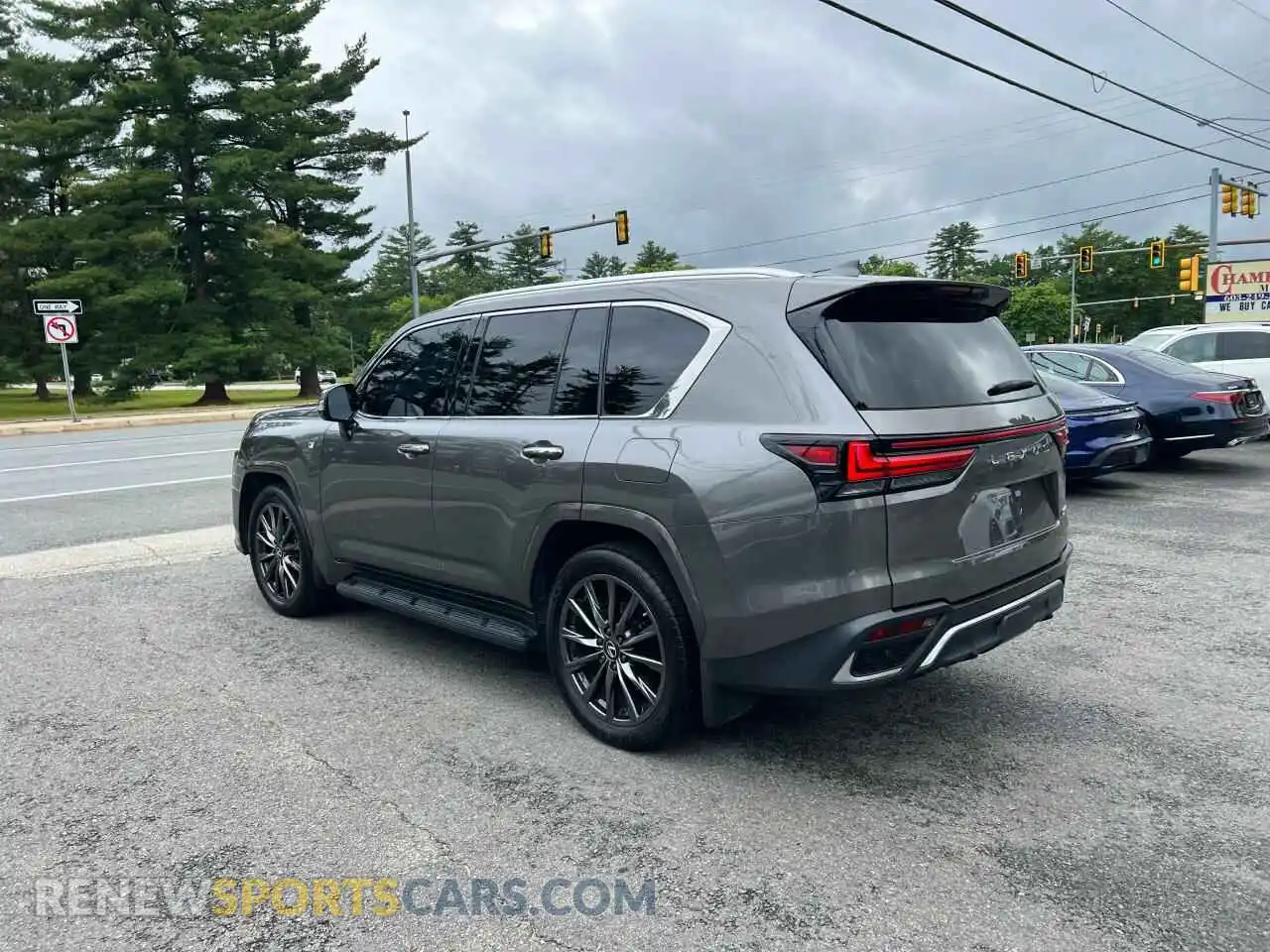3 fotografías del automóvil dañado JTJMB7CX4P4023035 LEXUS LX 600 BAS 2023