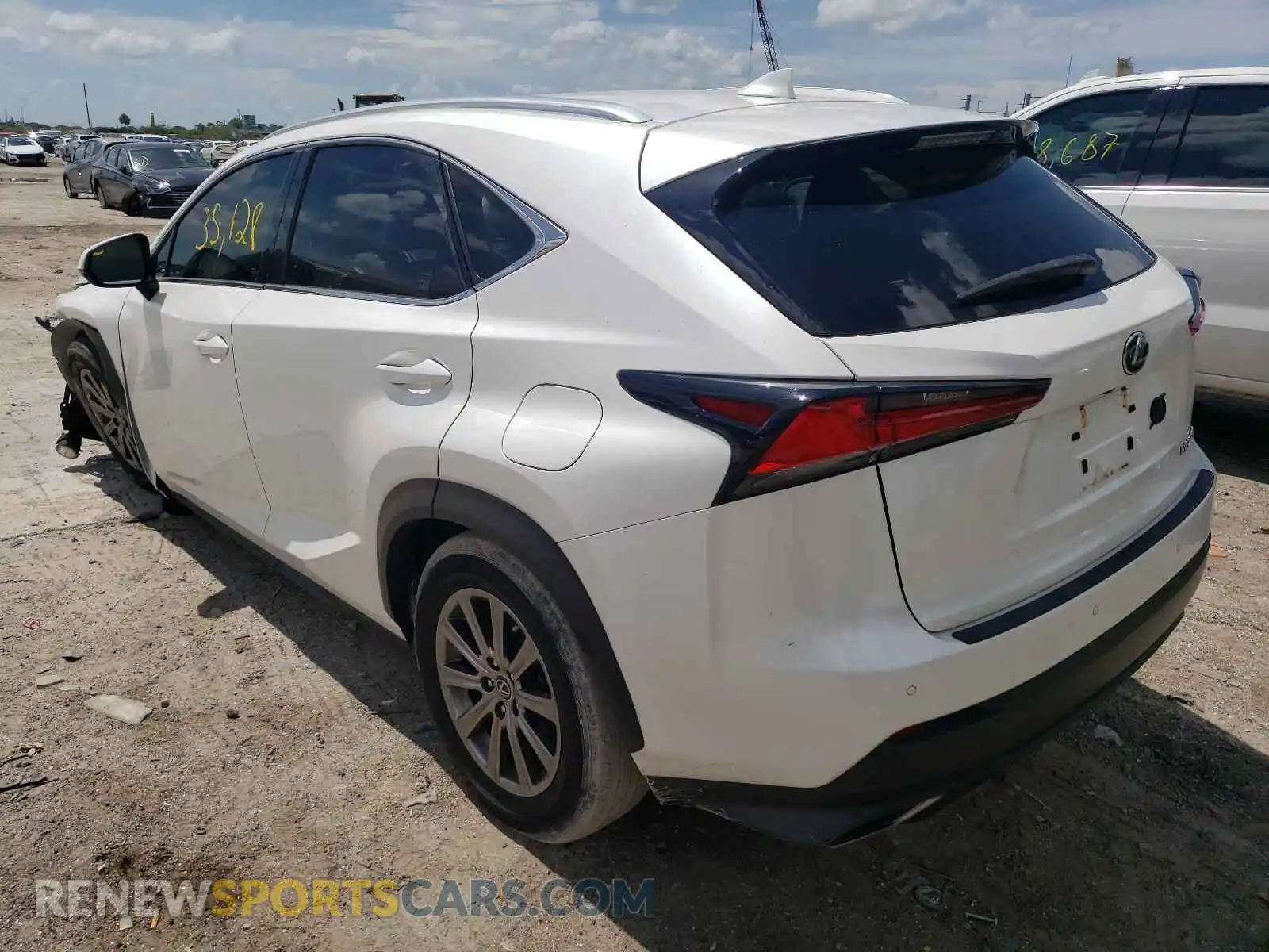 3 Фотография поврежденного автомобиля JTJYARBZ1K2125884 LEXUS NX 2019