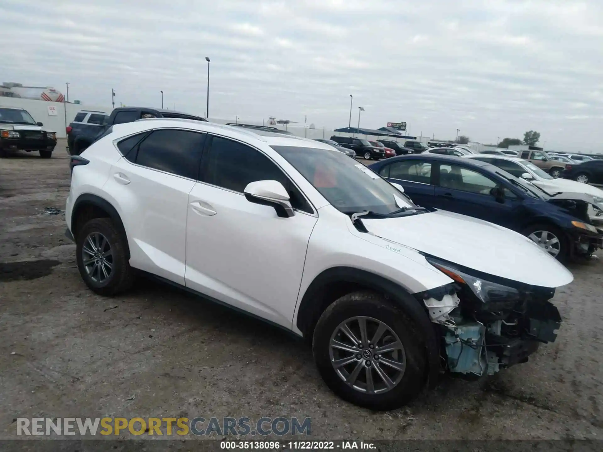 1 Фотография поврежденного автомобиля JTJYARBZ4K2132330 LEXUS NX 2019
