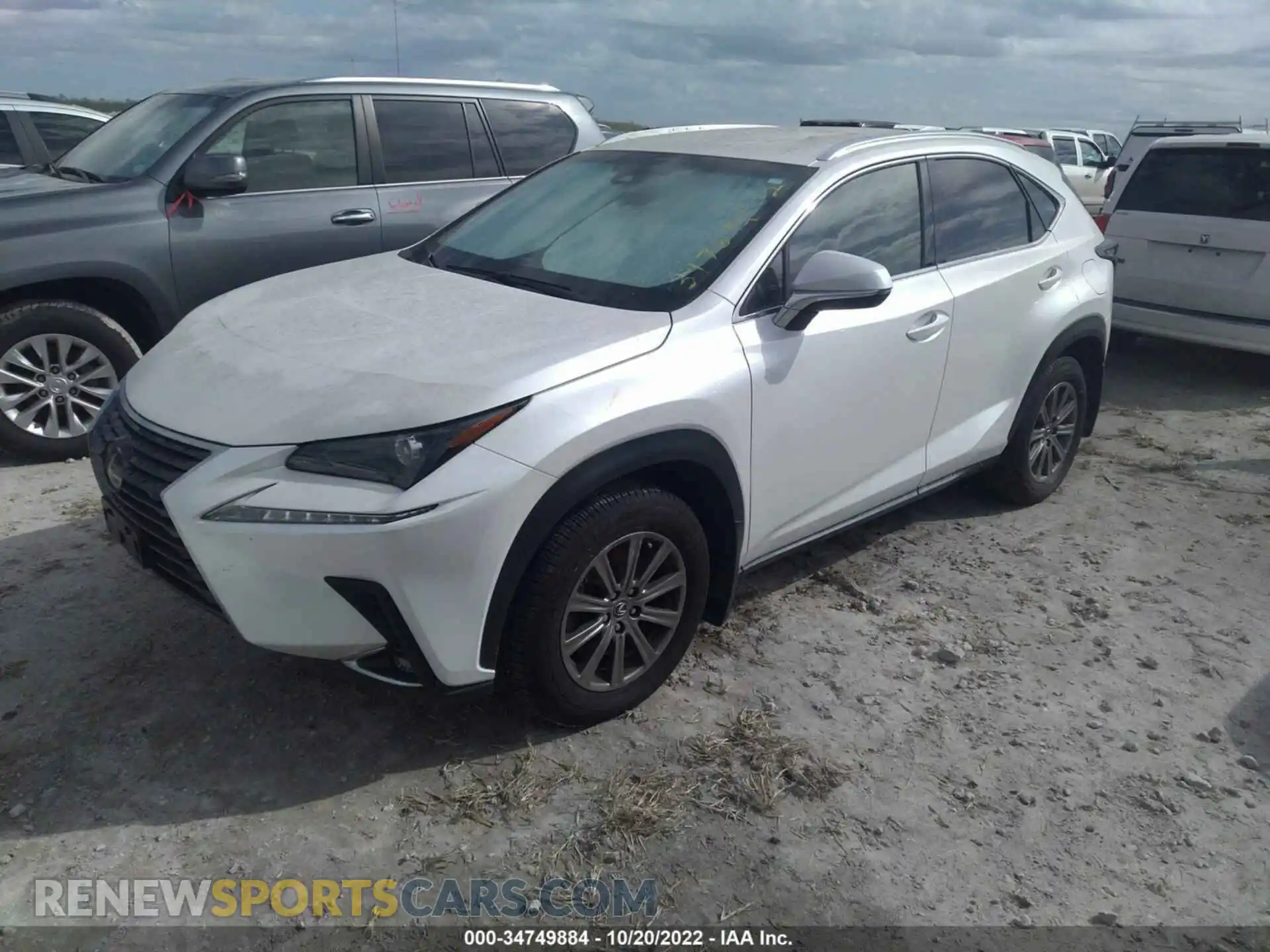 2 Фотография поврежденного автомобиля JTJYARBZXK2126290 LEXUS NX 2019