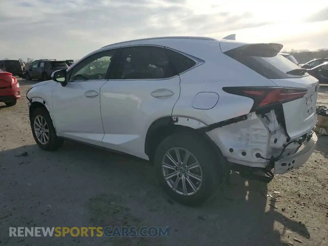 2 fotografías del automóvil dañado JTJAARBZ3L5012035 LEXUS NX 2020