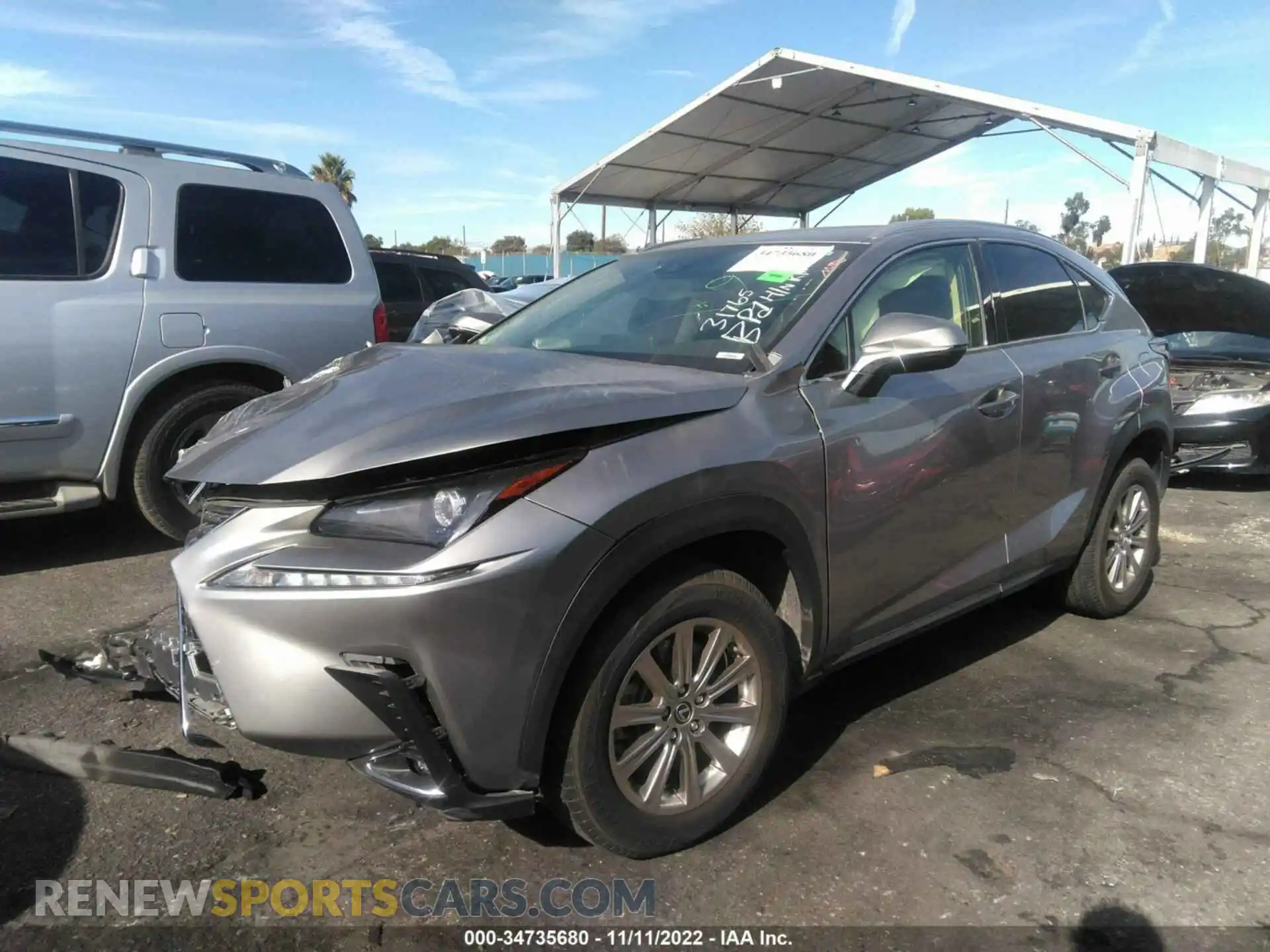 2 fotografías del automóvil dañado JTJAARBZ6L5020579 LEXUS NX 2020