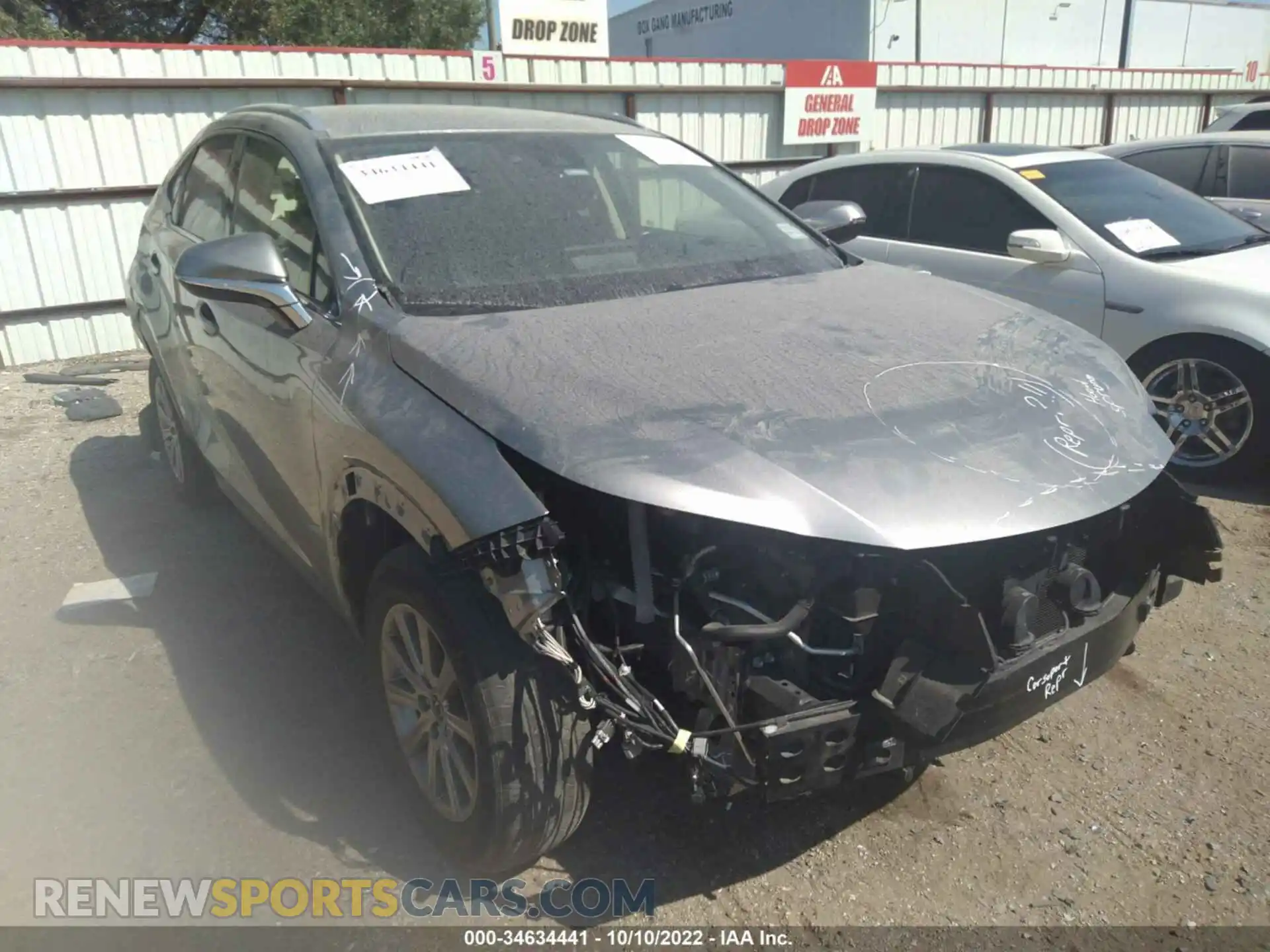 3 fotografías del automóvil dañado JTJAARBZXL2166081 LEXUS NX 2020