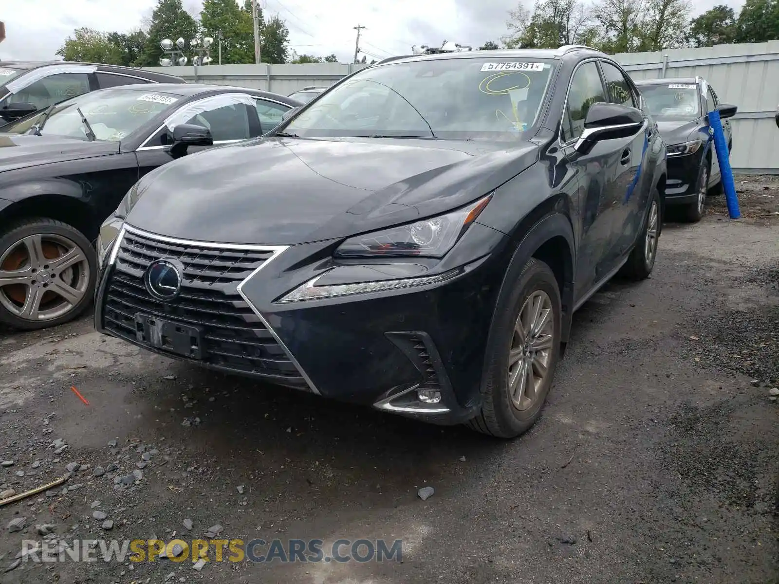 2 fotografías del automóvil dañado JTJDARDZXL5009336 LEXUS NX 2020
