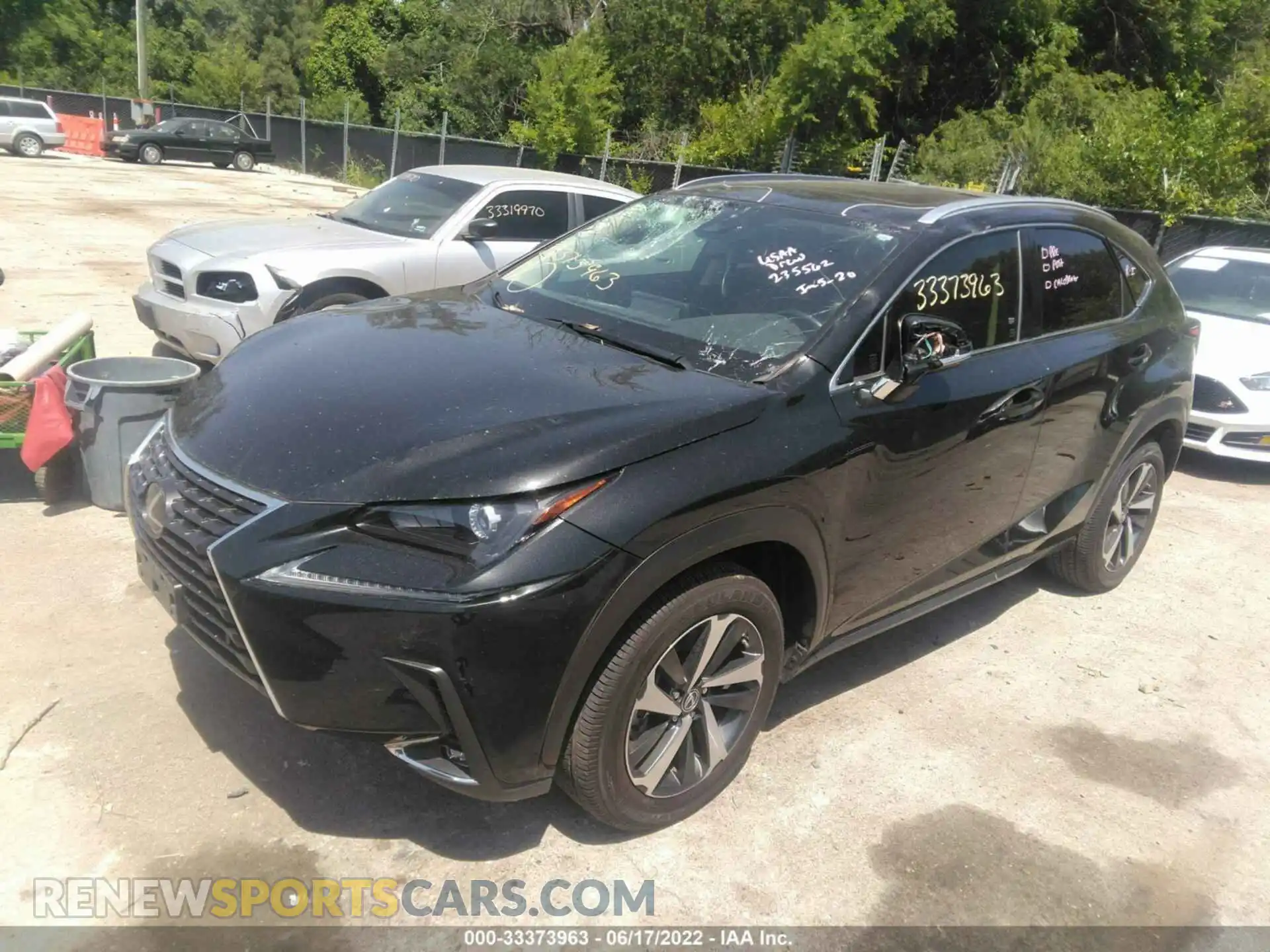 2 fotografías del automóvil dañado JTJGARDZ7L2226681 LEXUS NX 2020
