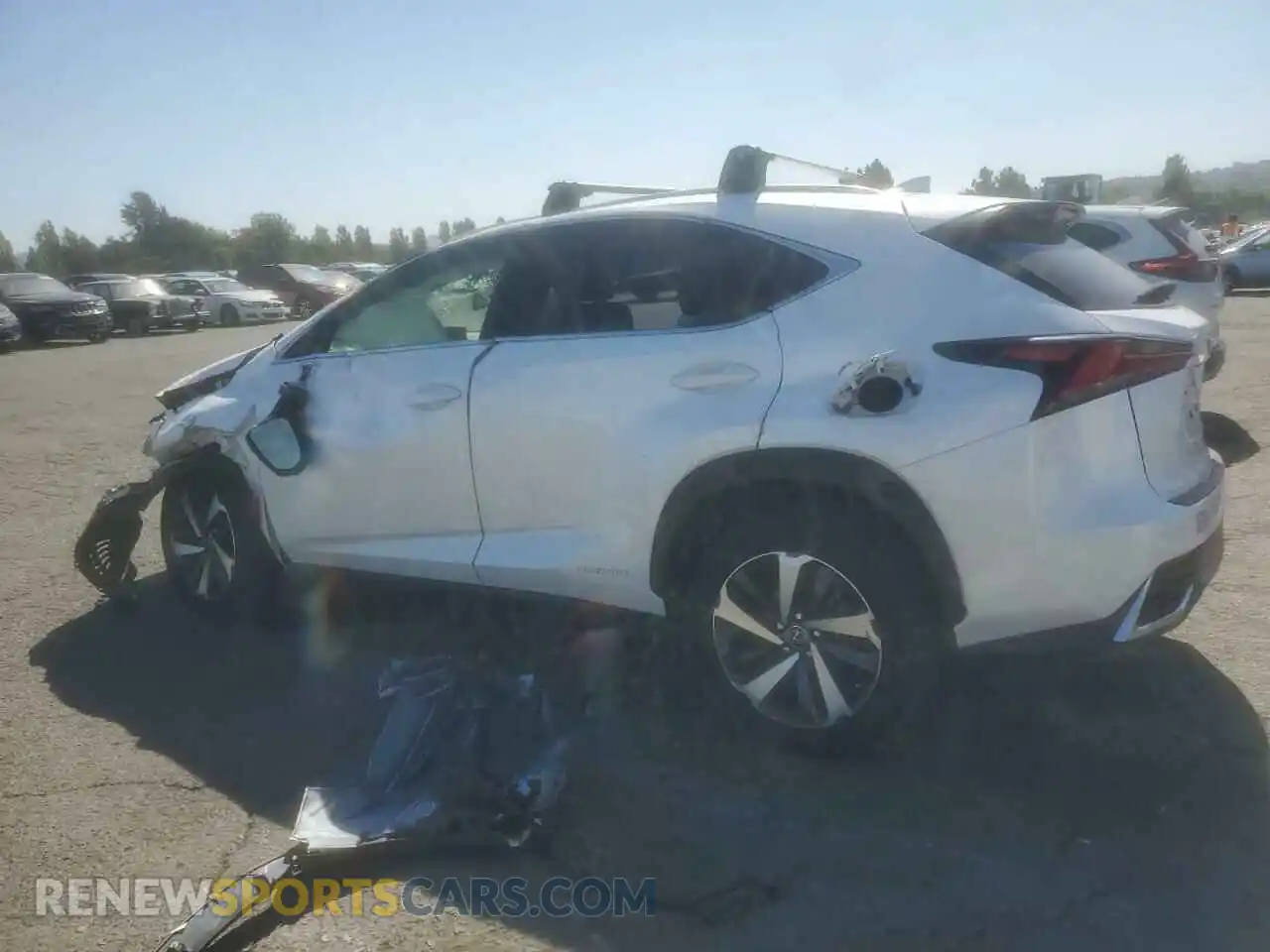 2 fotografías del automóvil dañado JTJGJRDZ3L2128067 LEXUS NX 2020