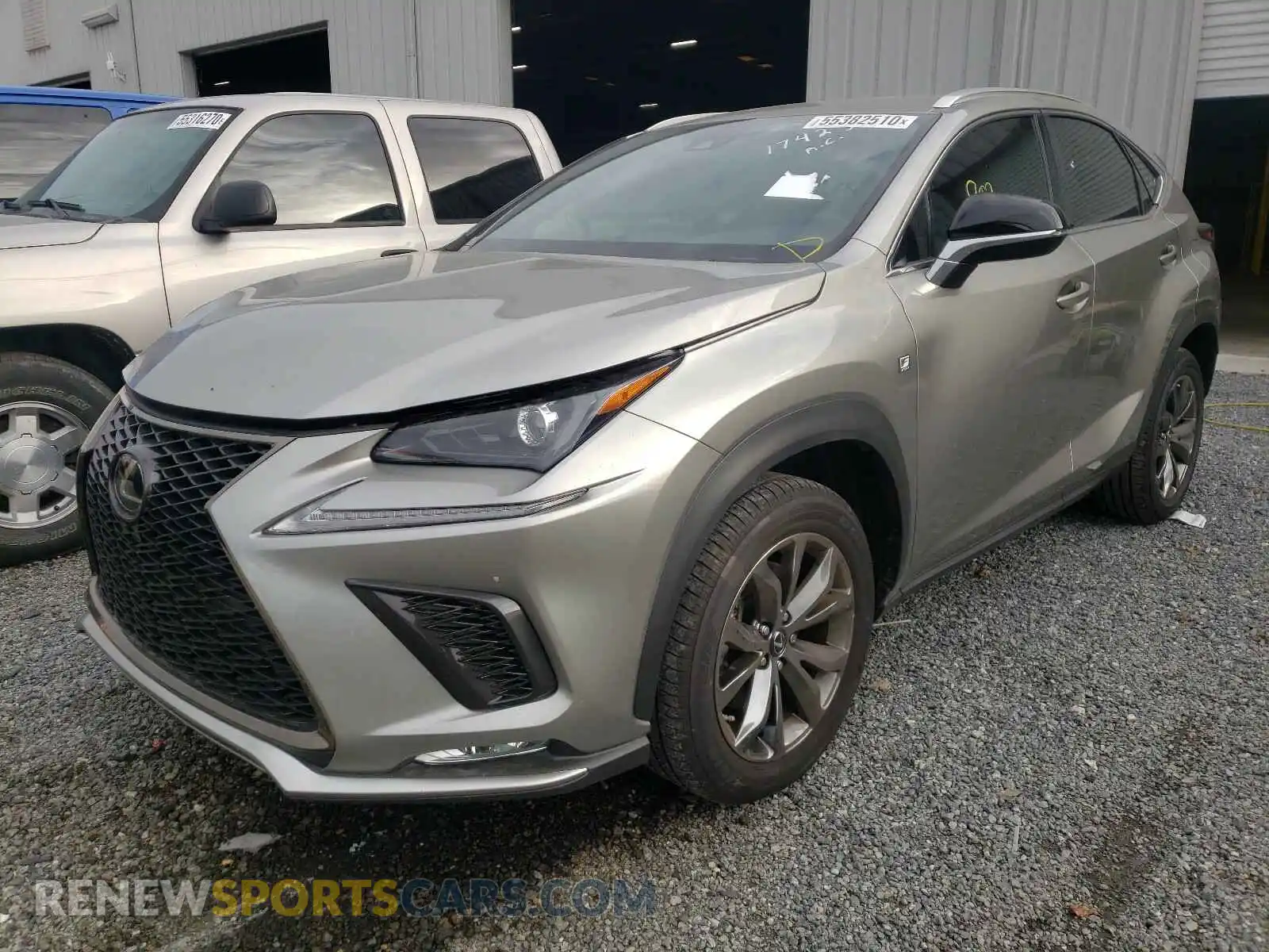 2 fotografías del automóvil dañado JTJJARBZ2L2173381 LEXUS NX 2020