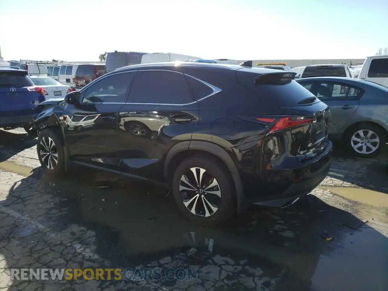 2 fotografías del automóvil dañado JTJSARDZ0L2234972 LEXUS NX 2020