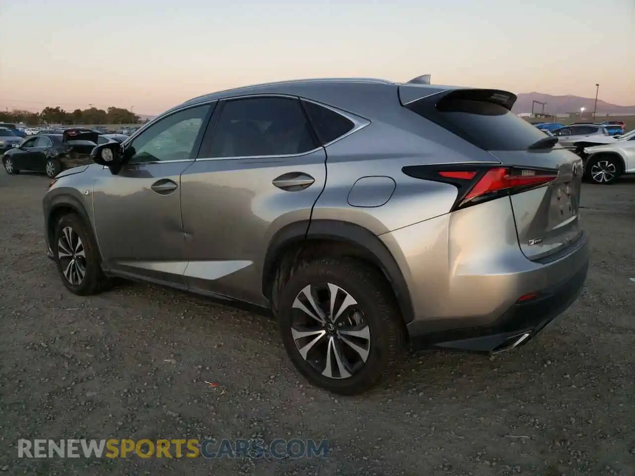 2 fotografías del automóvil dañado JTJSARDZ1L5002217 LEXUS NX 2020