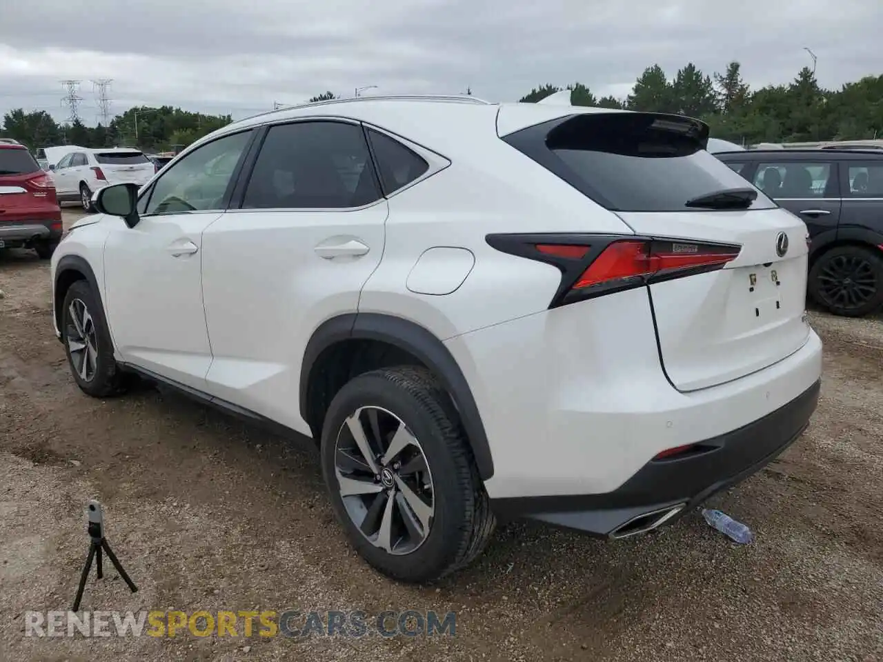 2 fotografías del automóvil dañado JTJGARDZ7M5024343 LEXUS NX 2021