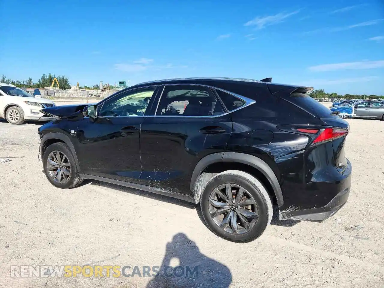 2 fotografías del automóvil dañado JTJSARBZ3M2192818 LEXUS NX 2021