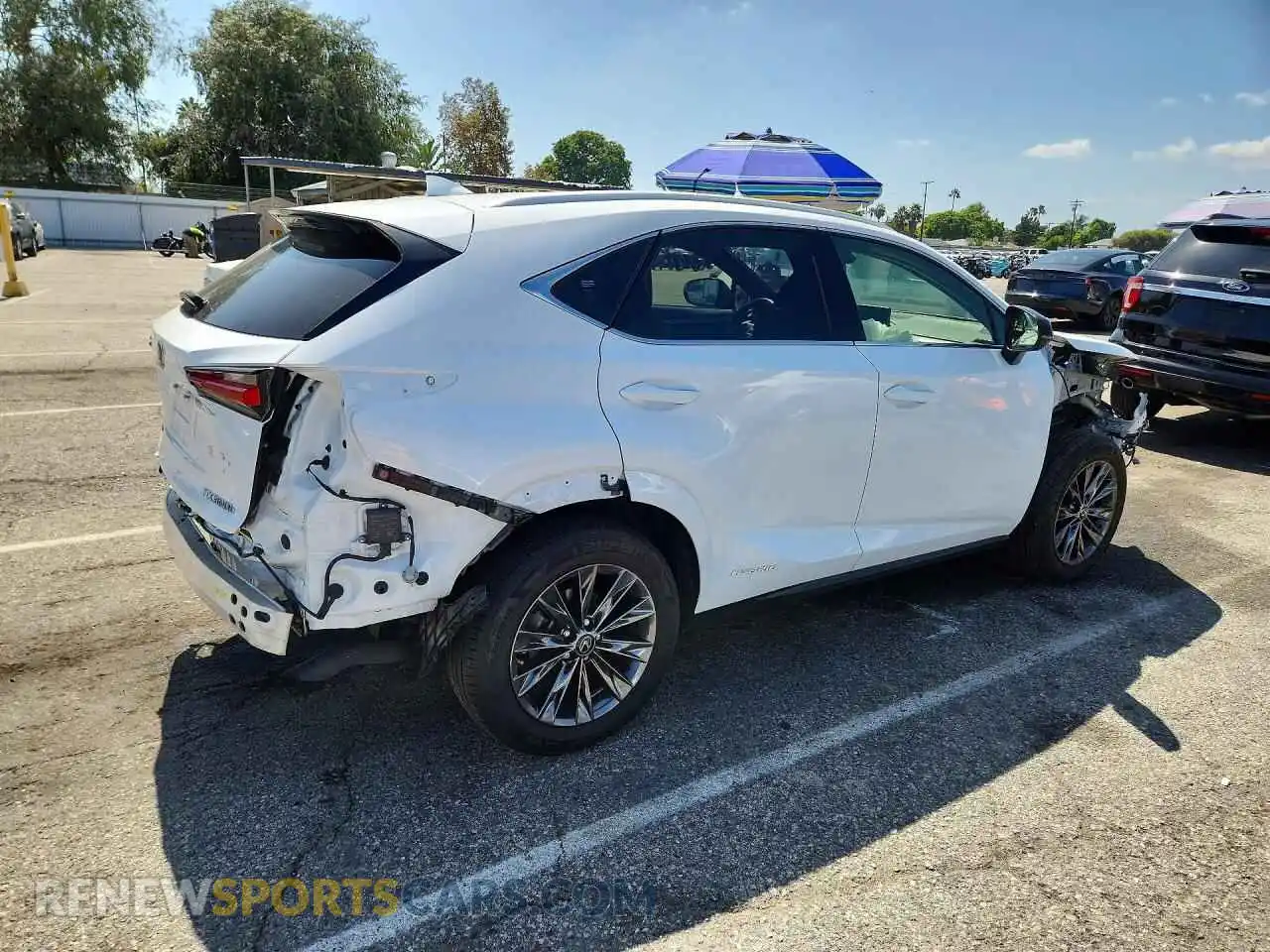 3 Фотография поврежденного автомобиля JTJSJRDZ1M5012683 LEXUS NX 2021