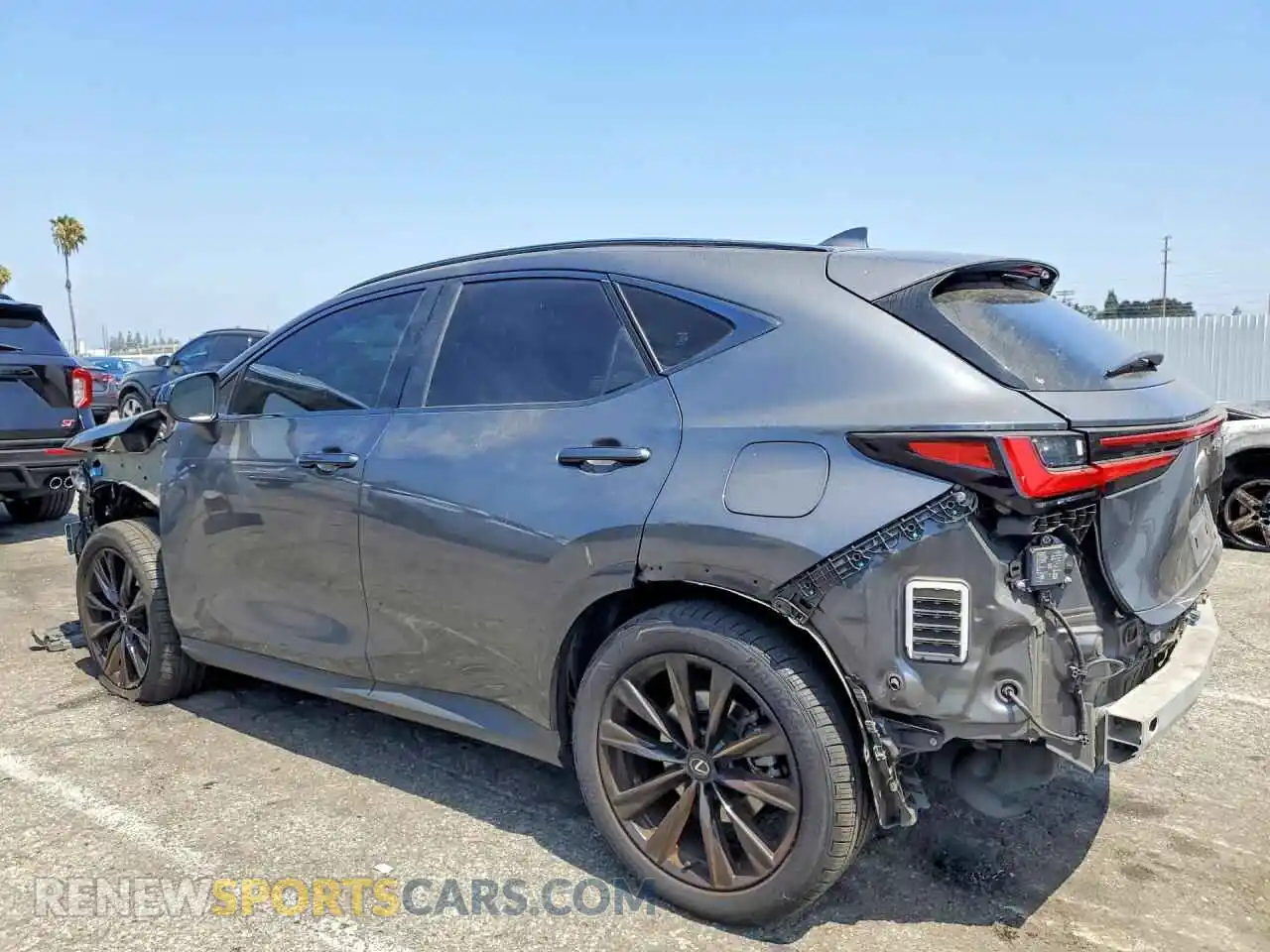 2 Фотография поврежденного автомобиля JTJKGCEZ0N2005835 LEXUS NX 2022