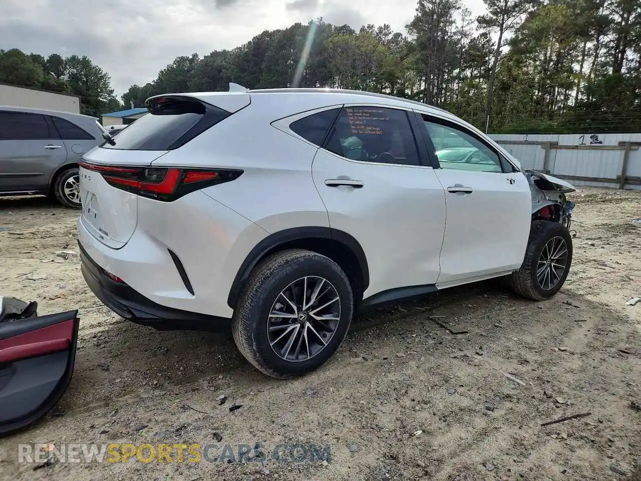 3 Photograph of a damaged car 2T2AKCEZ1RC017038 LEXUS NX 2024