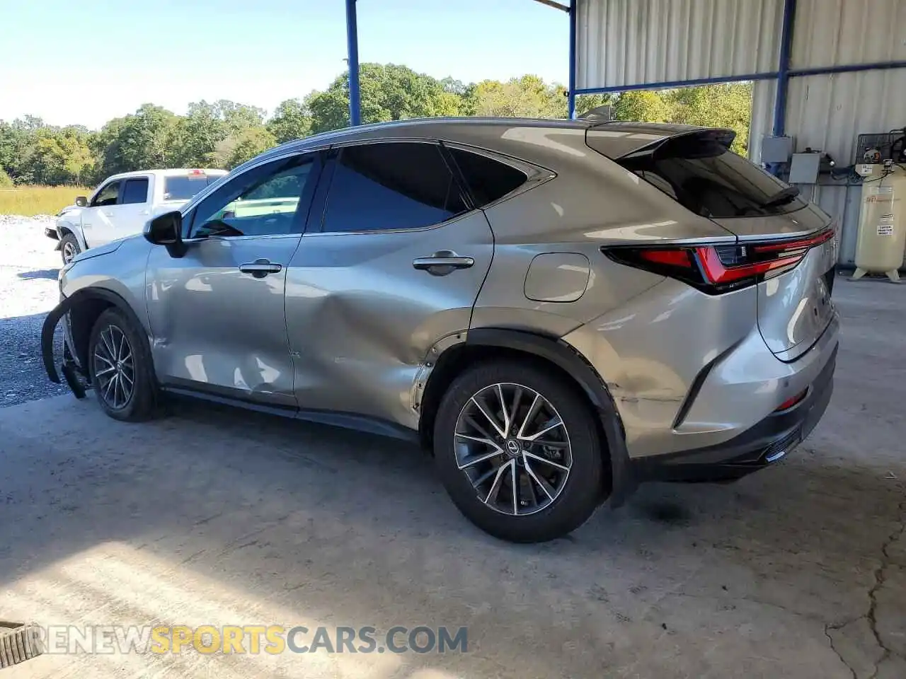 2 fotografías del automóvil dañado 2T2GGCEZ8RC040294 LEXUS NX 2024