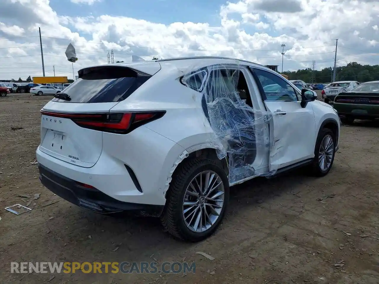 3 fotografías del automóvil dañado JTJHKCEZ4R2017579 LEXUS NX 2024