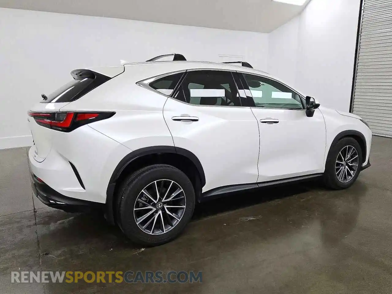 3 Фотография поврежденного автомобиля 2T2AKCEZXSC052845 LEXUS NX 2025
