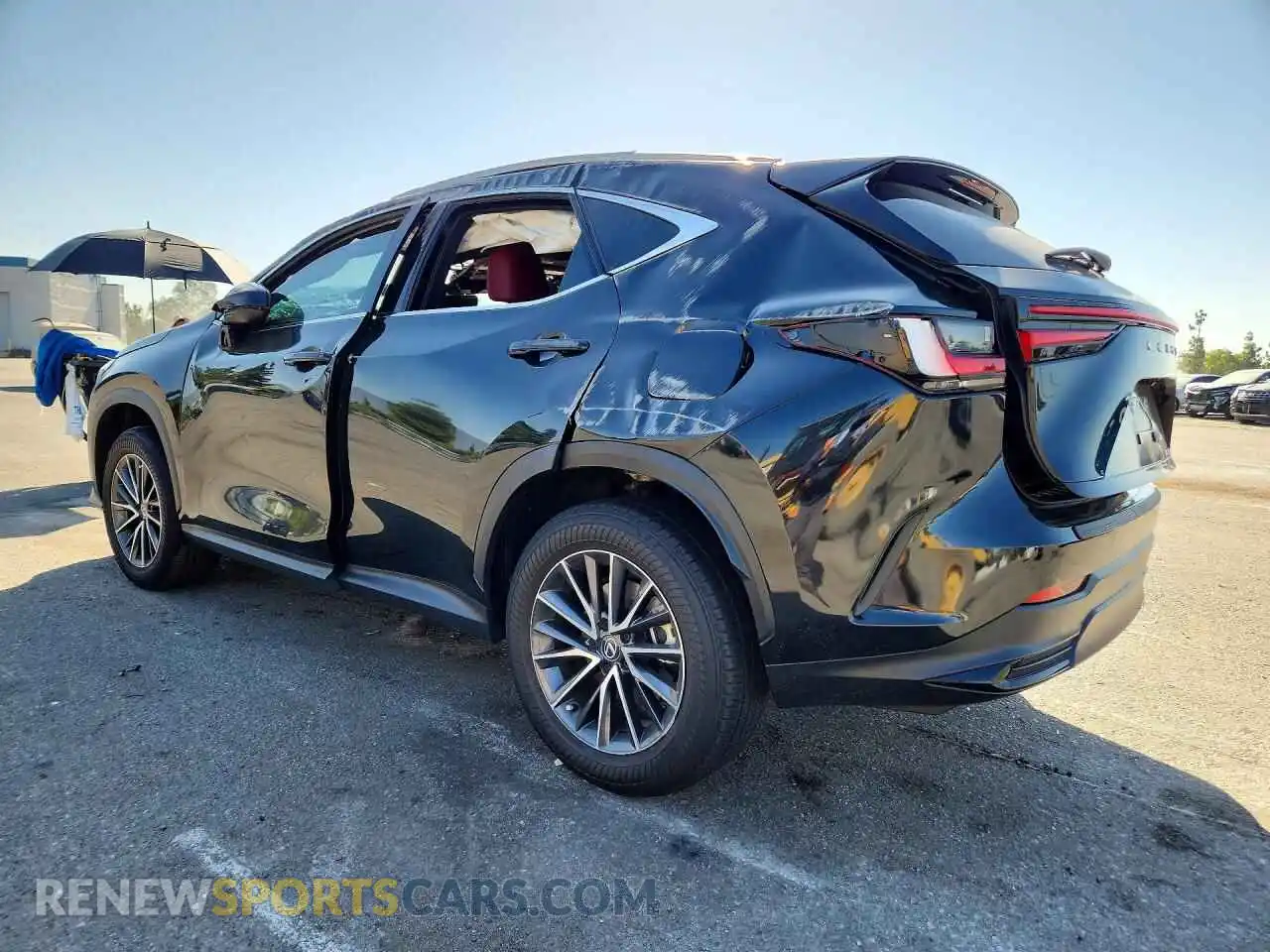 2 fotografías del automóvil dañado 2T2GDCAZ4SC020015 LEXUS NX 2025
